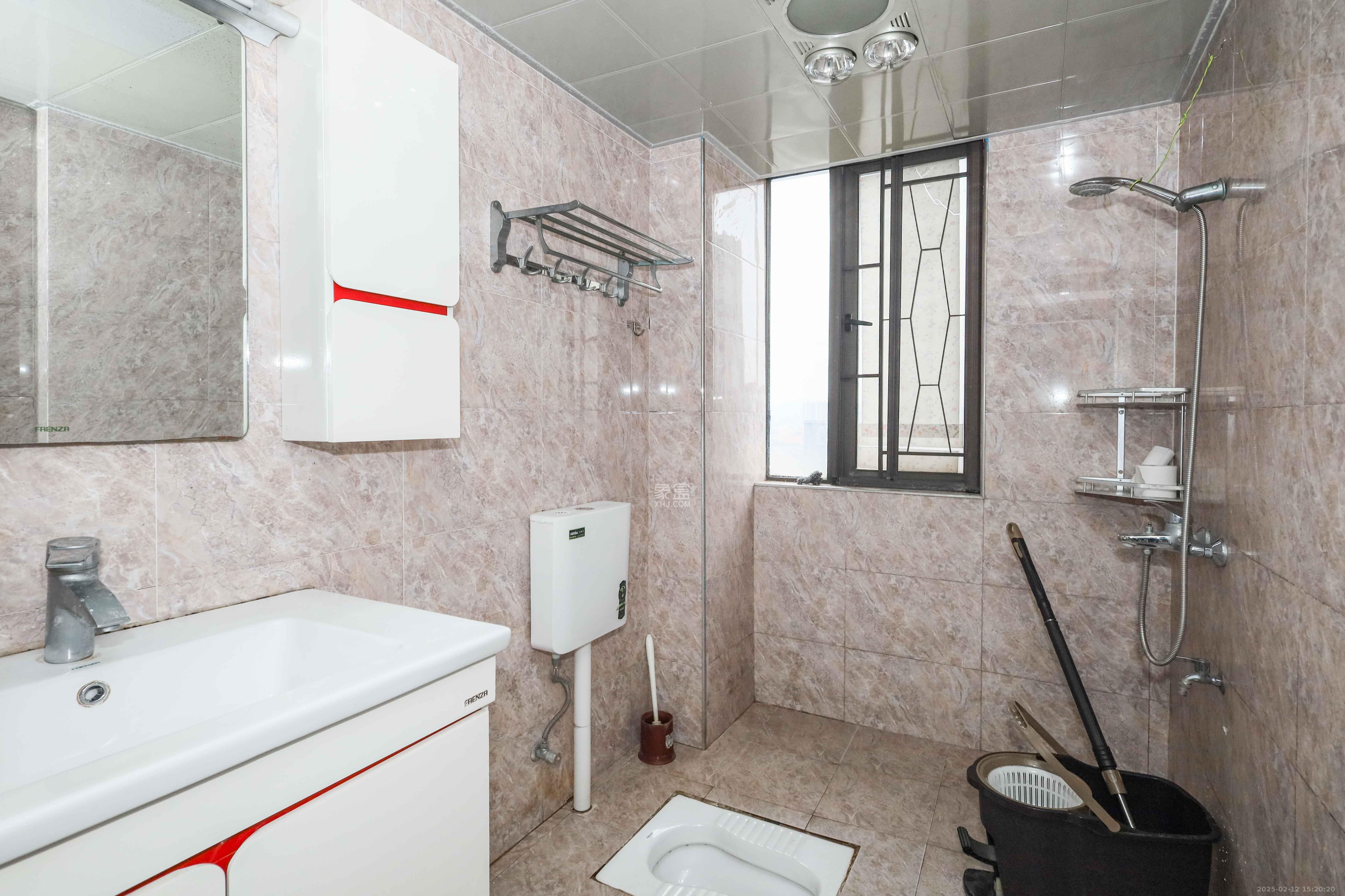 旭辉御府 3室2厅1卫 2500.0元/月 旭辉御府 3室2厅1卫 2500.0元/月室内图