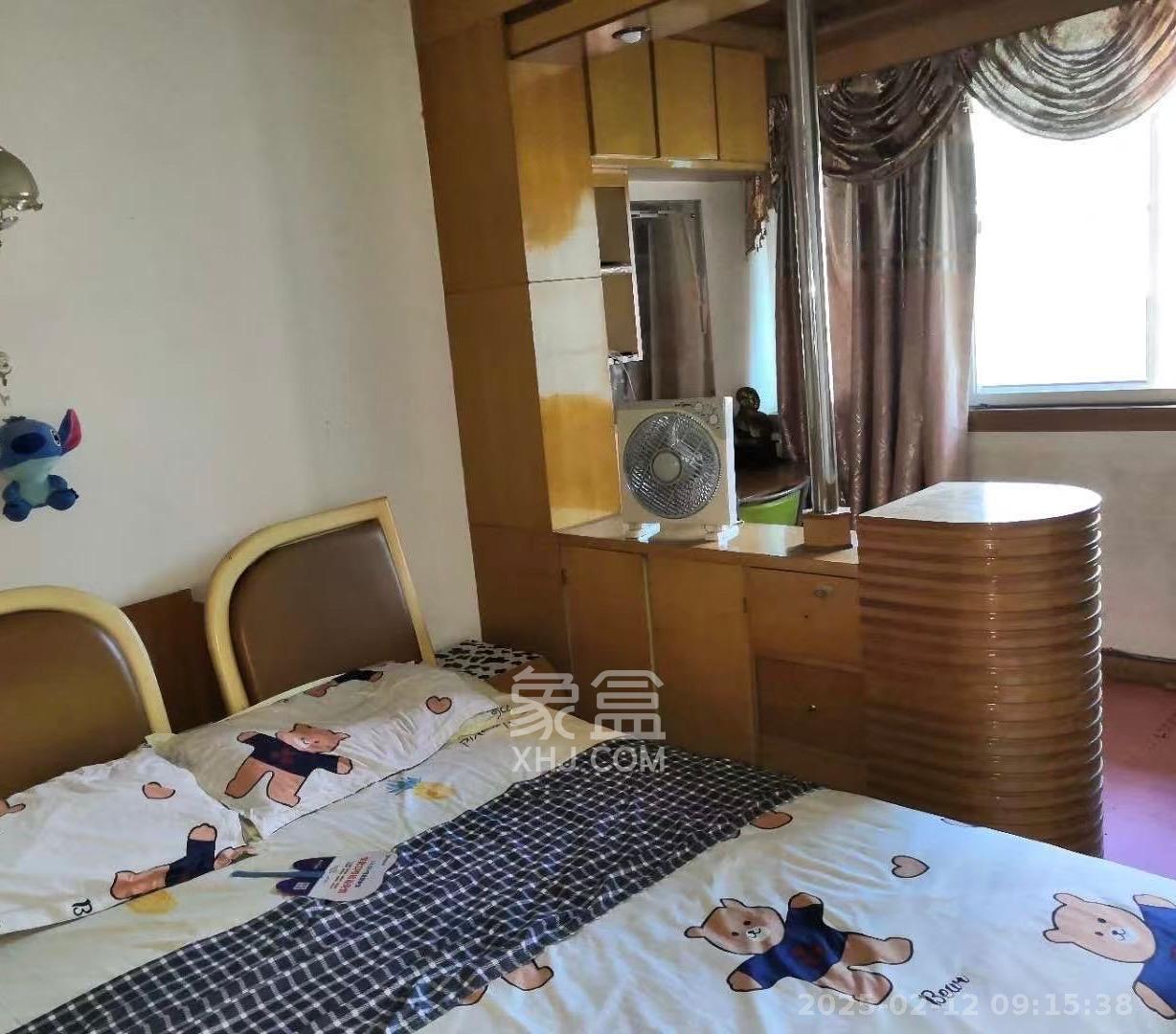 涂家冲社区(涂新小区、农商银行宿舍) 2室1厅1卫 1400.0元/月 涂家冲社区(涂新小区、农商银行宿舍) 2室1厅1卫 1400.0元/月室内图