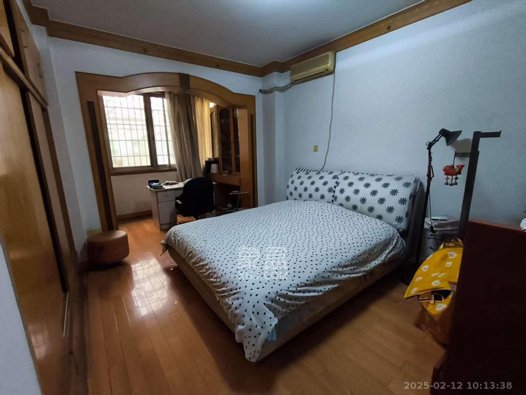 建湘新村  4室2厅2卫   3800.00元/月室内图