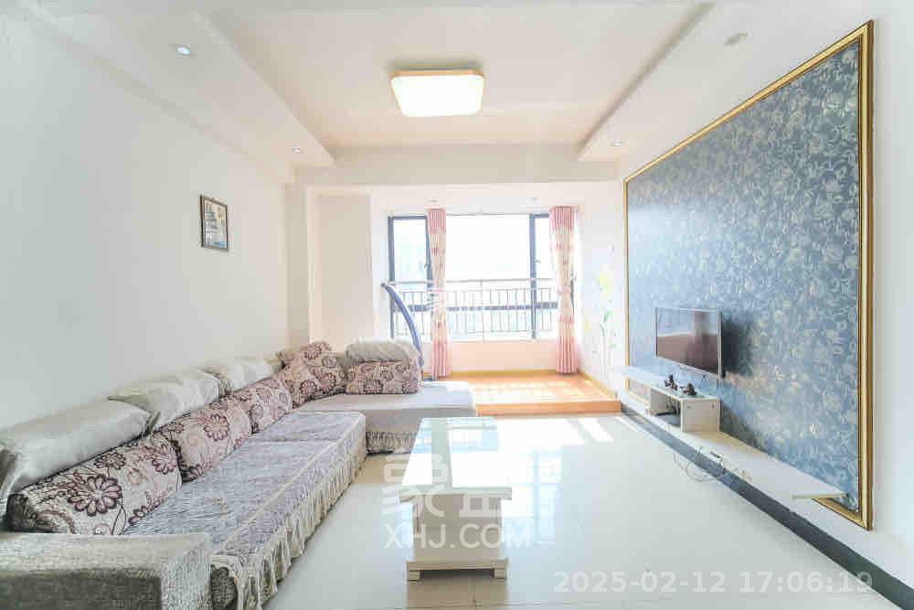 盛地尊域 2室1厅1卫 1400.0元/月 盛地尊域 2室1厅1卫 1400.0元/月室内图