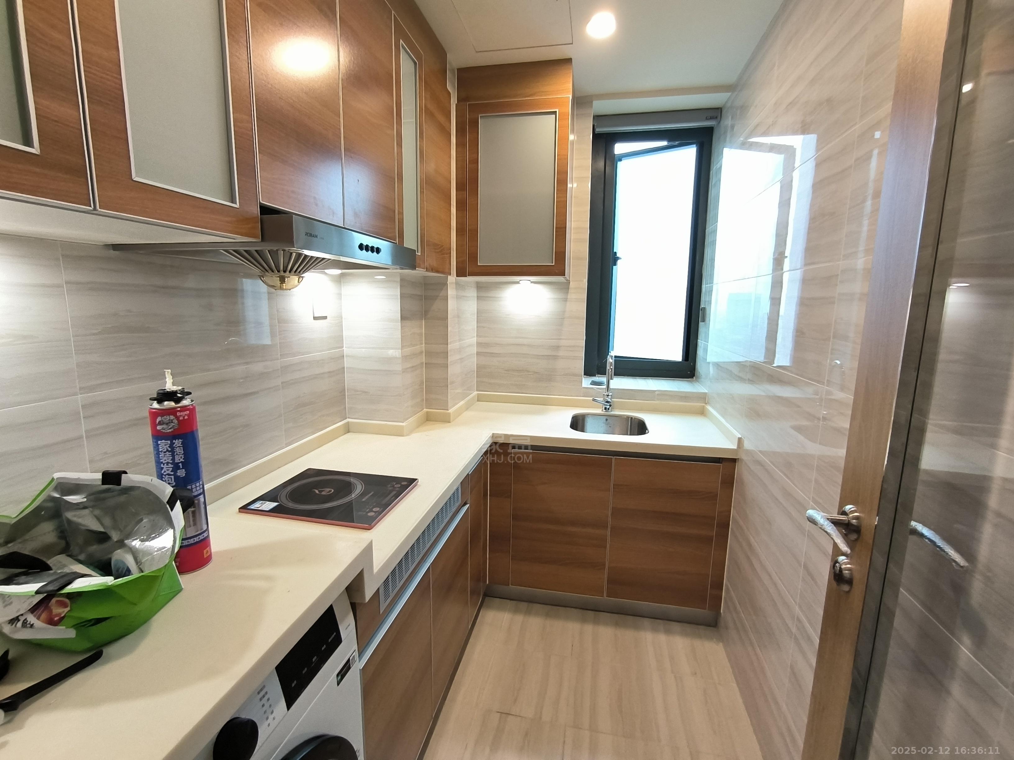 恒大华府 1室1厅1卫 1500.0元/月 恒大华府 1室1厅1卫 1500.0元/月室内图