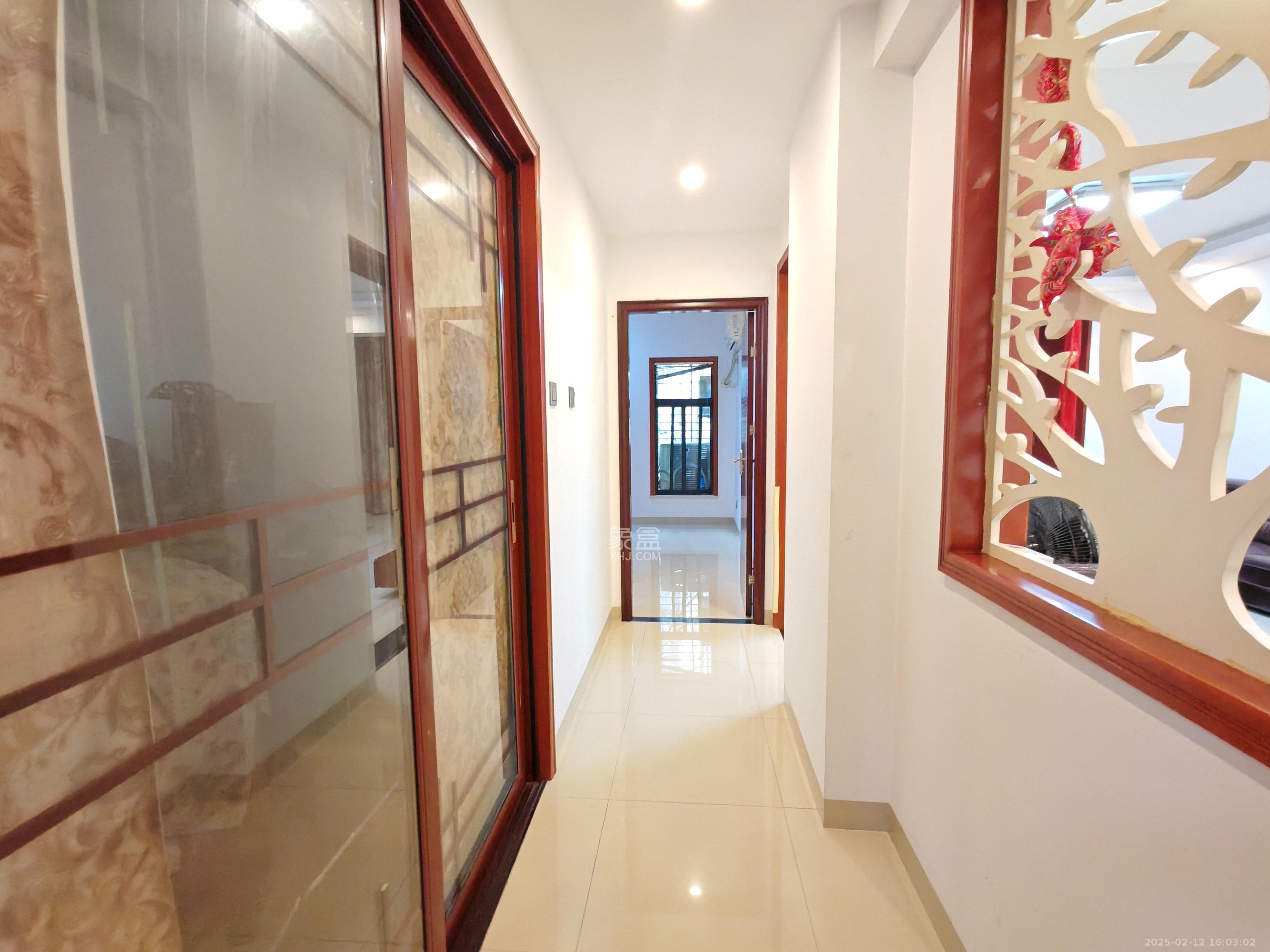 万科魅力之城 3室2厅2卫 2100.0元/月 万科魅力之城 3室2厅2卫 2100.0元/月室内图