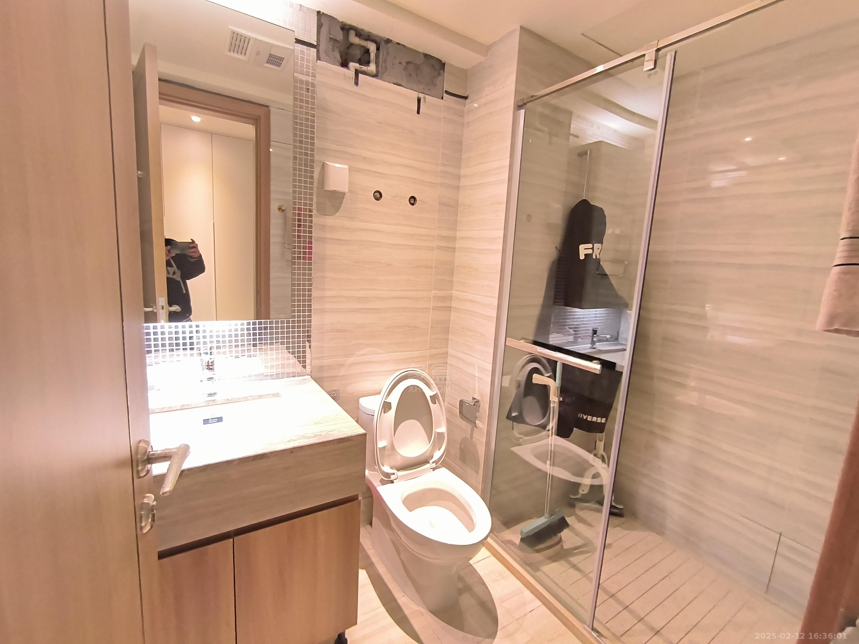 恒大华府 1室1厅1卫 1500.0元/月 恒大华府 1室1厅1卫 1500.0元/月室内图