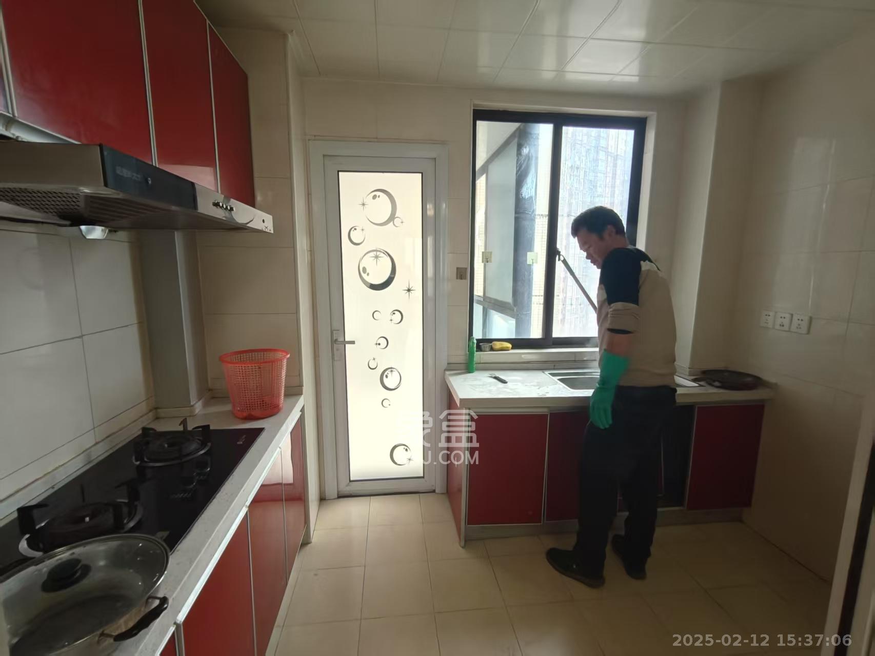 乾源国际 3室2厅1卫 2000.0元/月 乾源国际 3室2厅1卫 2000.0元/月室内图