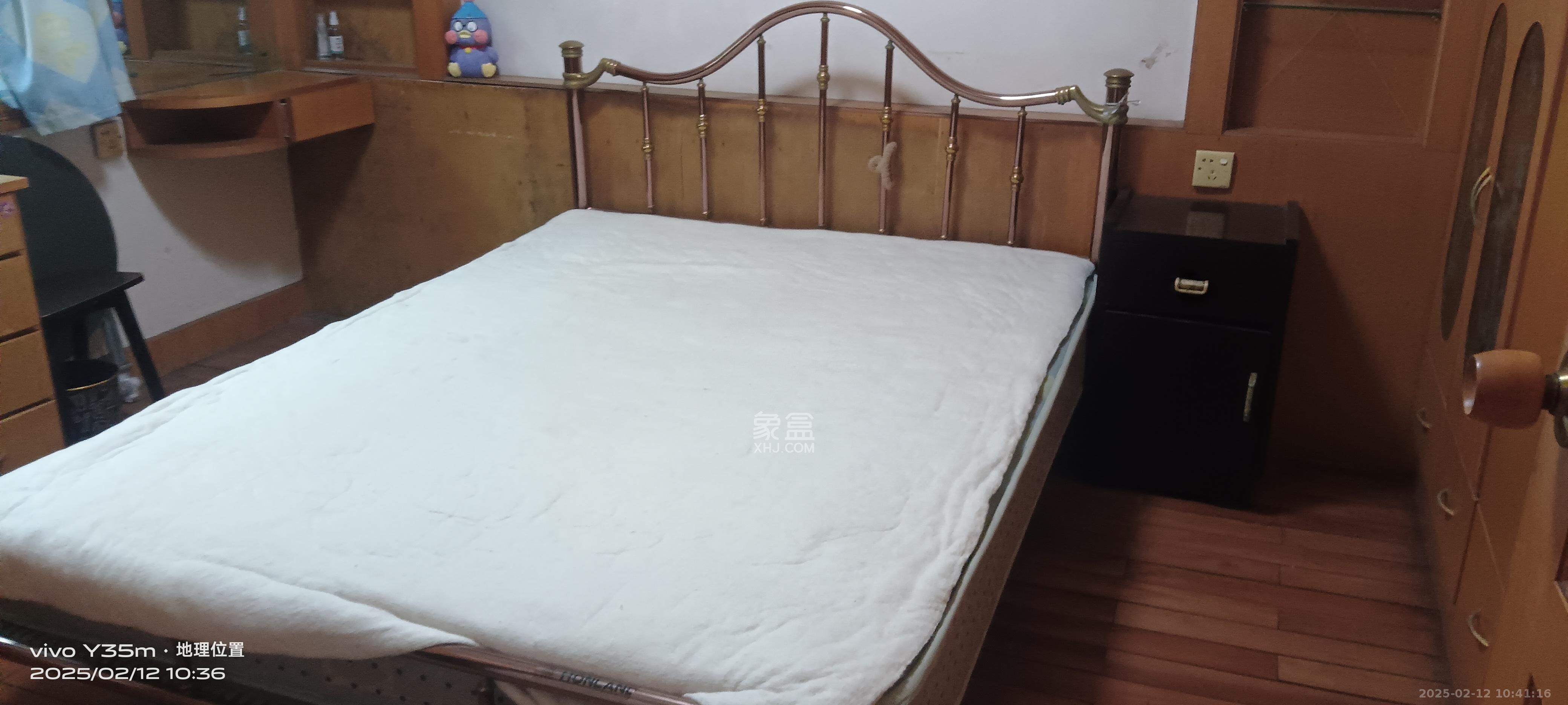 南天花园  3室2厅1卫   2200.00元/月室内图