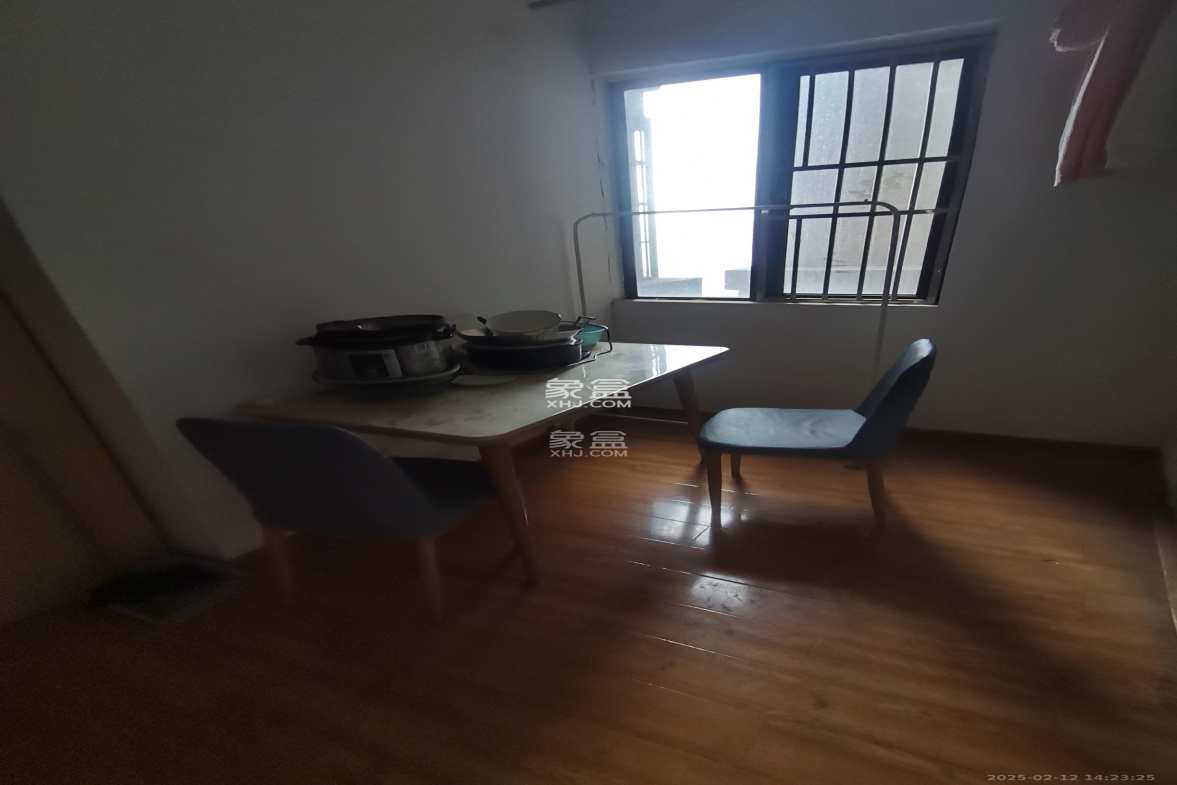 华润置地广场一期  1室2厅1卫    600.0元/月 华润置地广场一期  1室2厅1卫    600.0元/月室内图