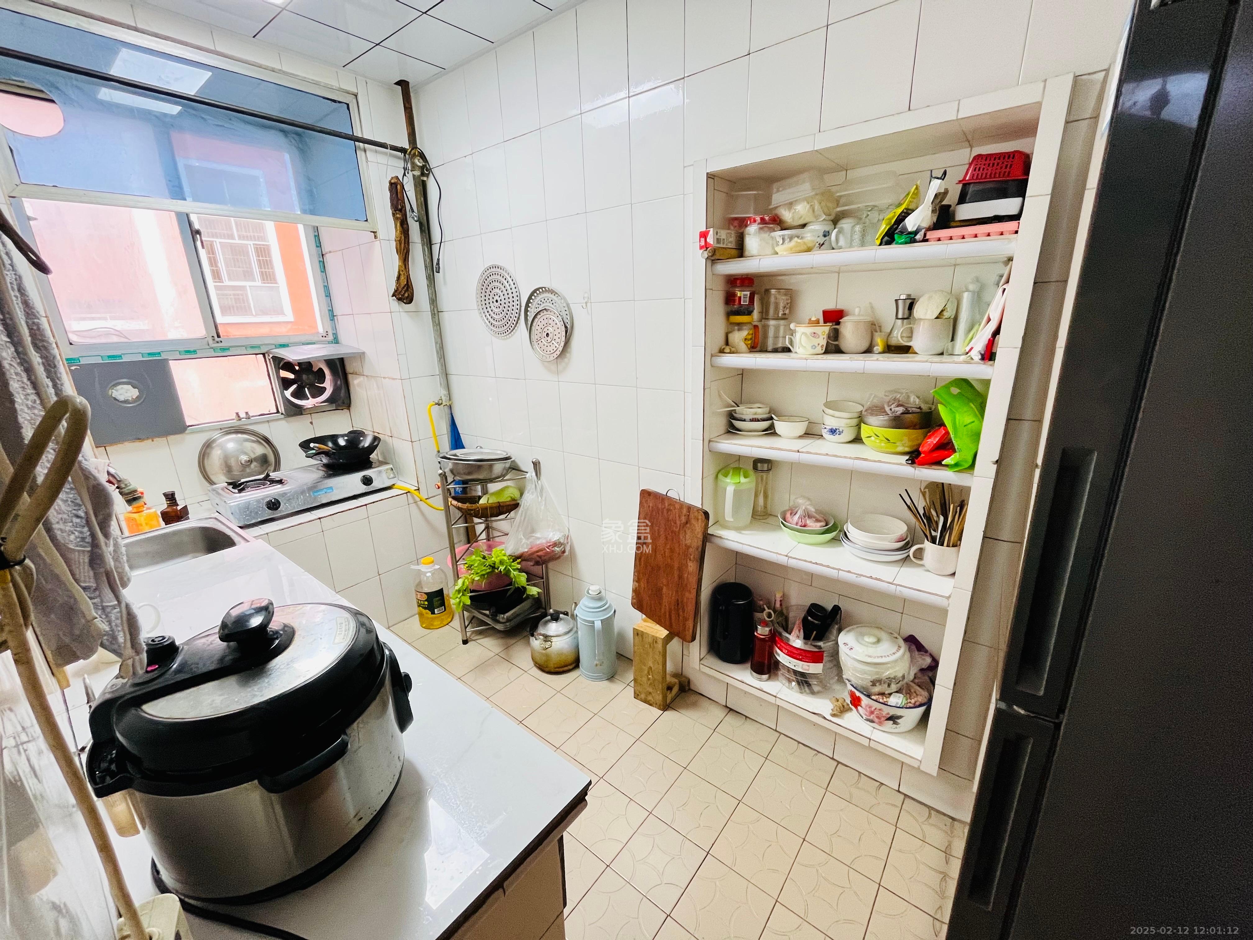 寸木塘 2室1厅1卫 22.8万 寸木塘 2室1厅1卫 22.8万客厅