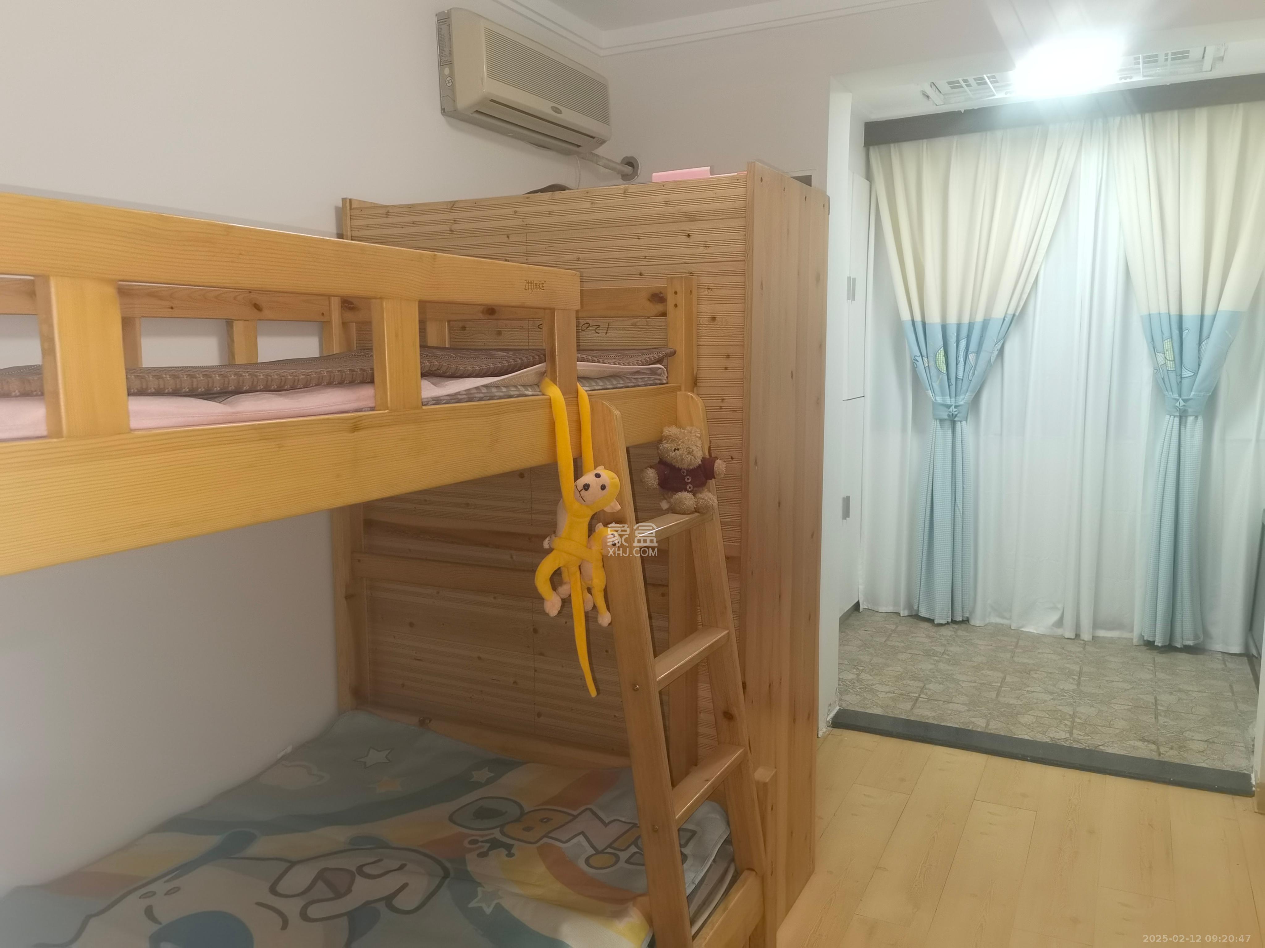 鑫天花园 2室2厅1卫 2300.0元/月 鑫天花园 2室2厅1卫 2300.0元/月室内图