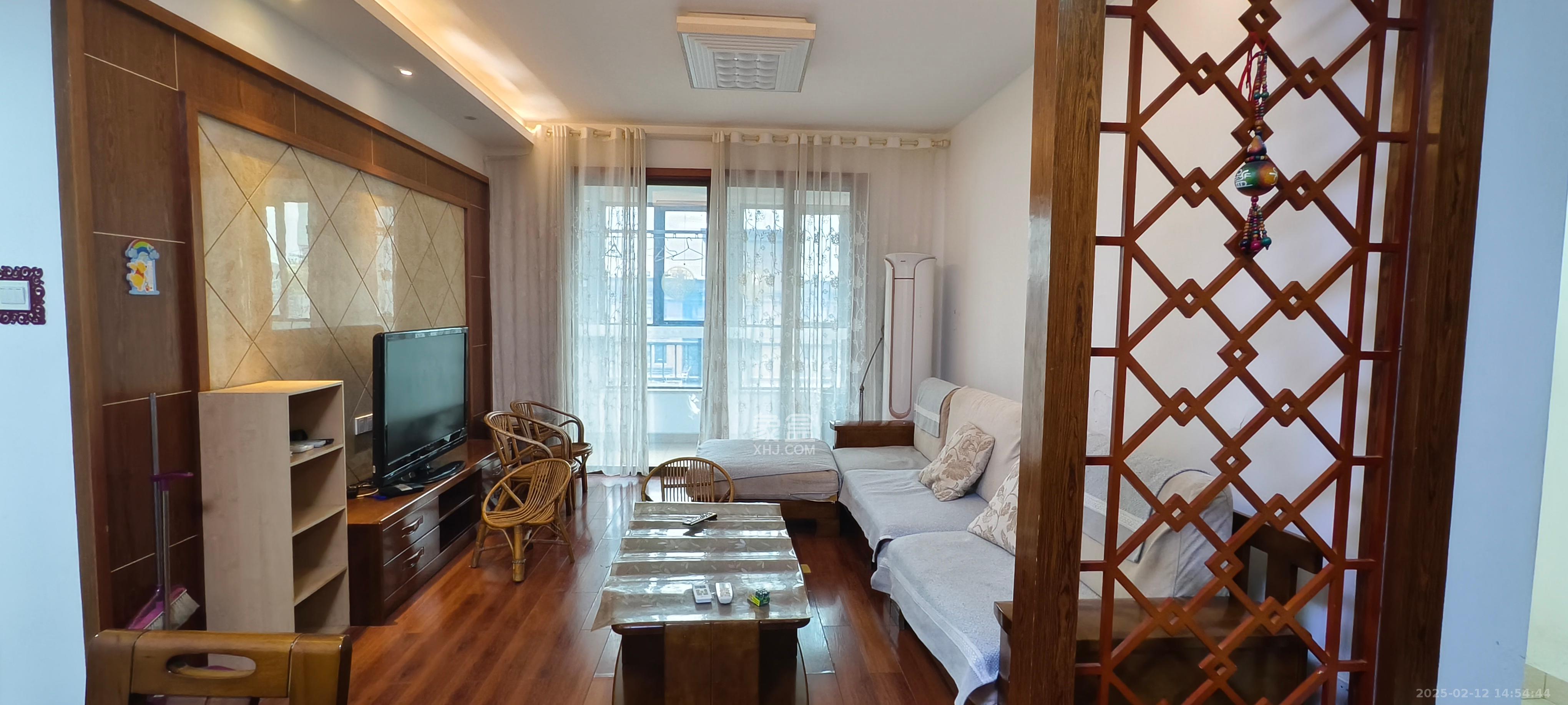 第六都(陆都小区) 3室2厅1卫 3500.0元/月 第六都(陆都小区) 3室2厅1卫 3500.0元/月室内图