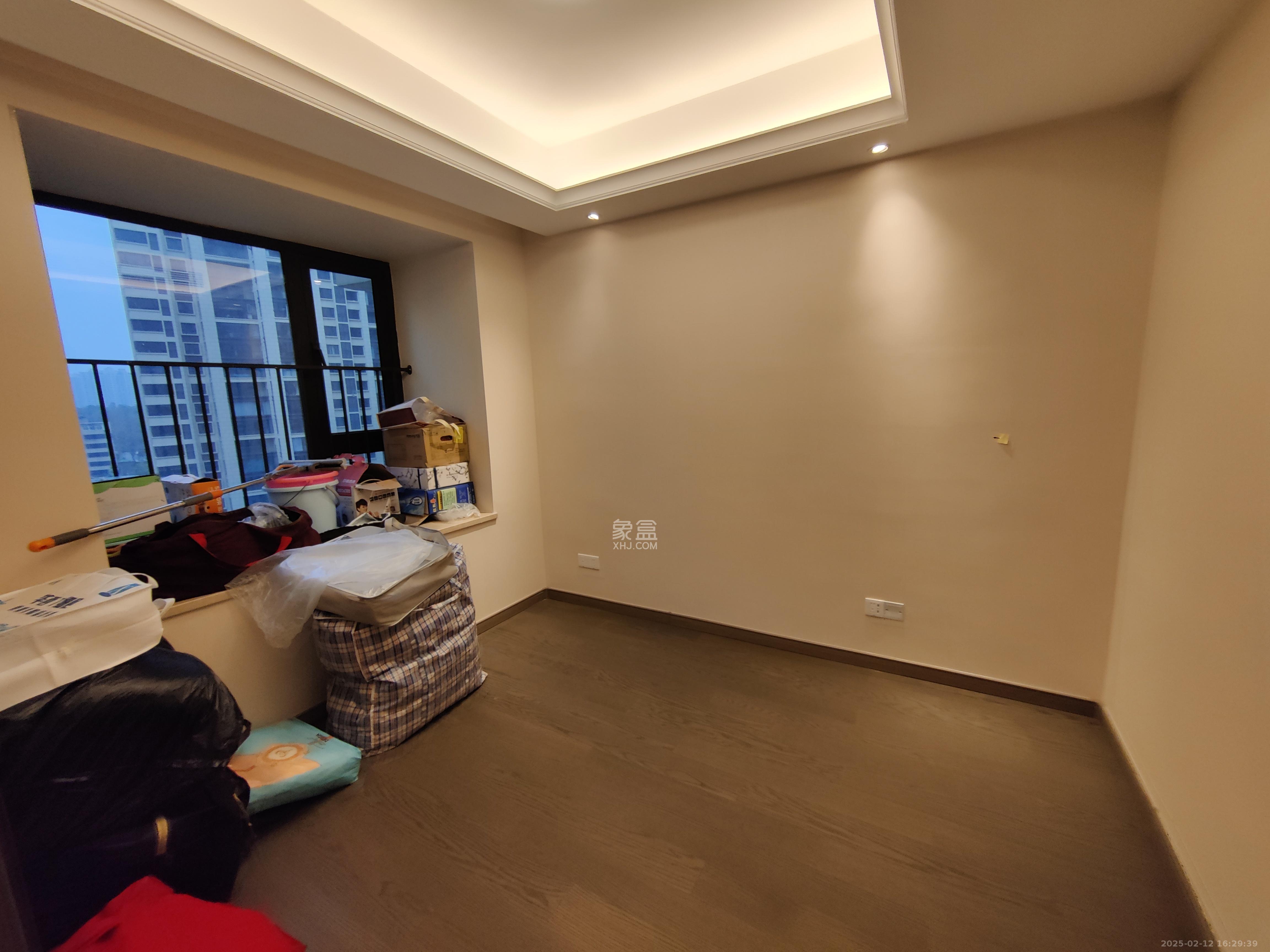新力铂园（江山云著）  4室2厅2卫   4500.00元/月室内图