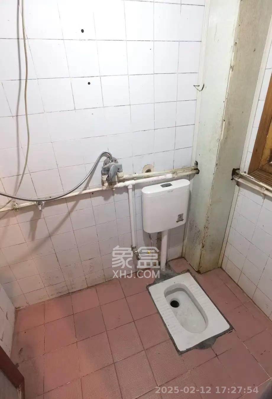 南园小区 3室2厅1卫 1100.0元/月 南园小区 3室2厅1卫 1100.0元/月室内图