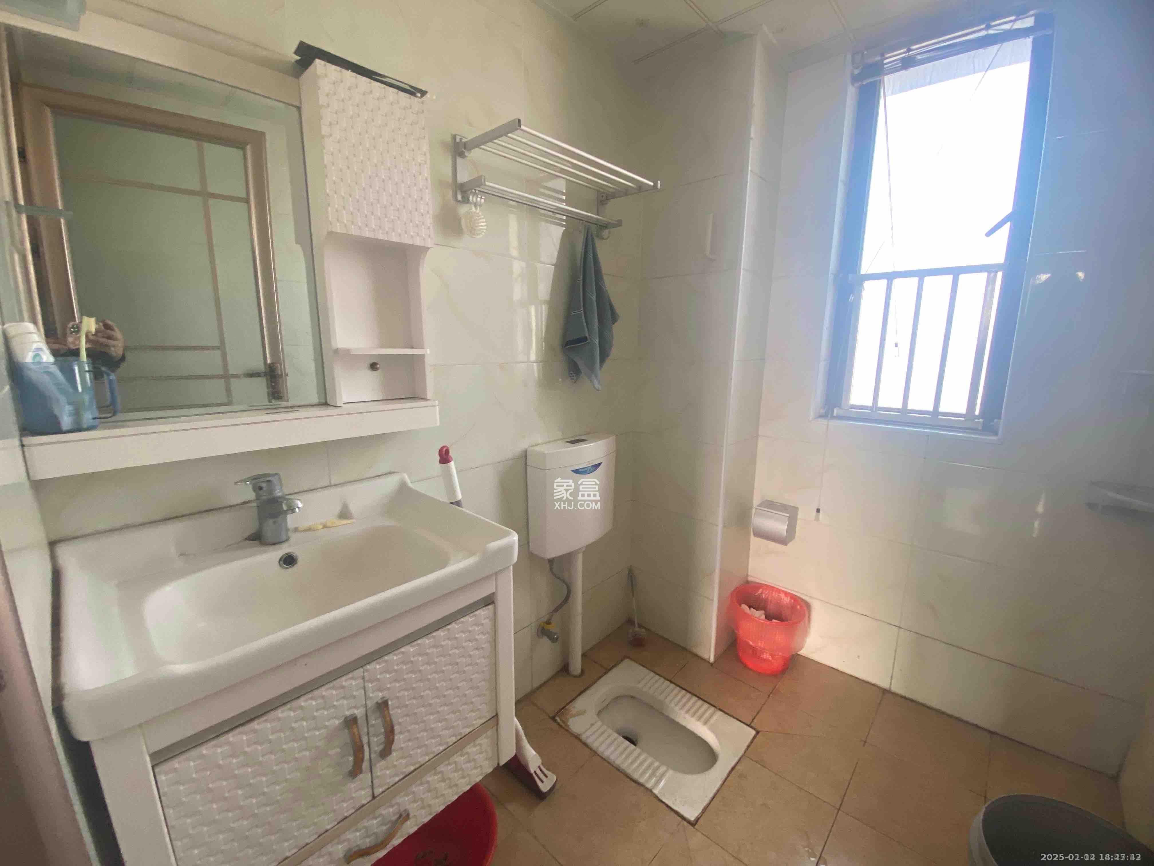 华润置地广场一期 3室1厅1卫 2150.0元/月 华润置地广场一期 3室1厅1卫 2150.0元/月室内图