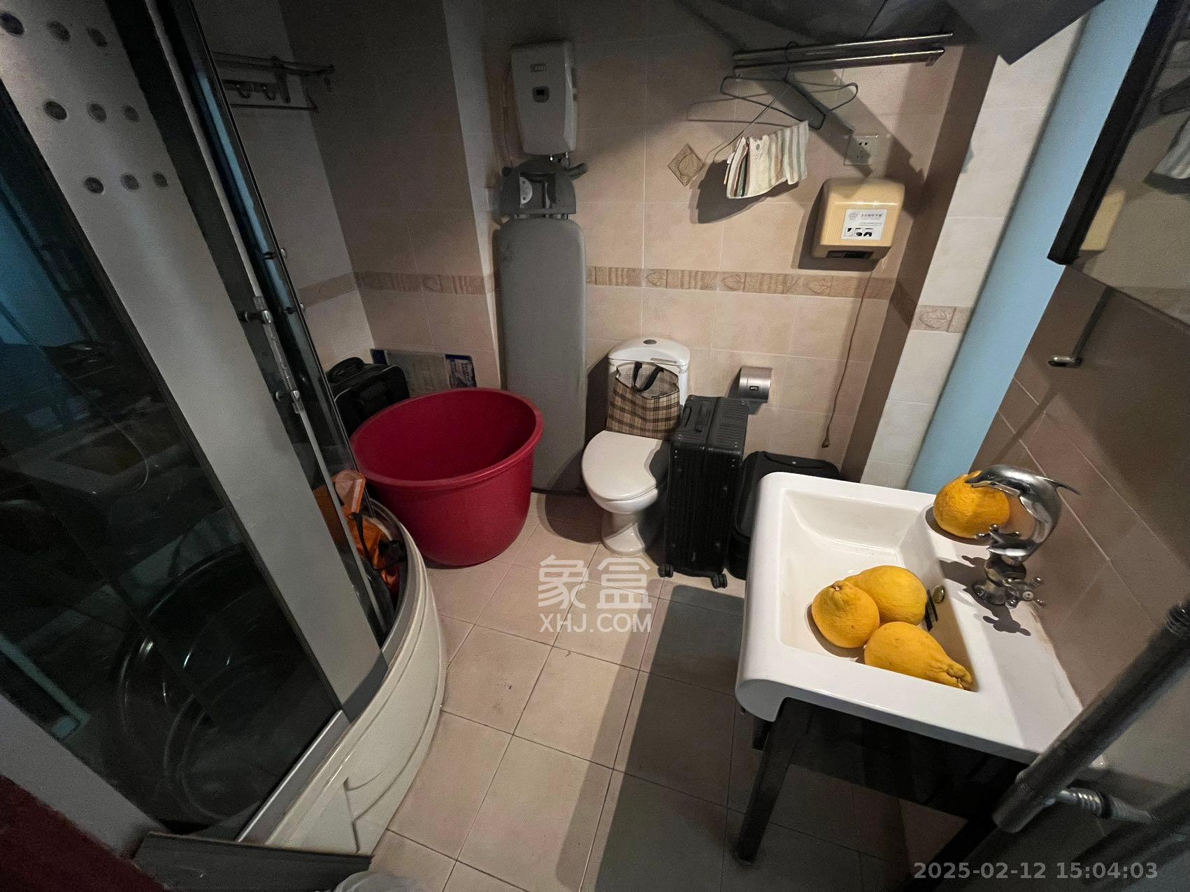 美林景园 4室2厅2卫 2700.0元/月 美林景园 4室2厅2卫 2700.0元/月室内图