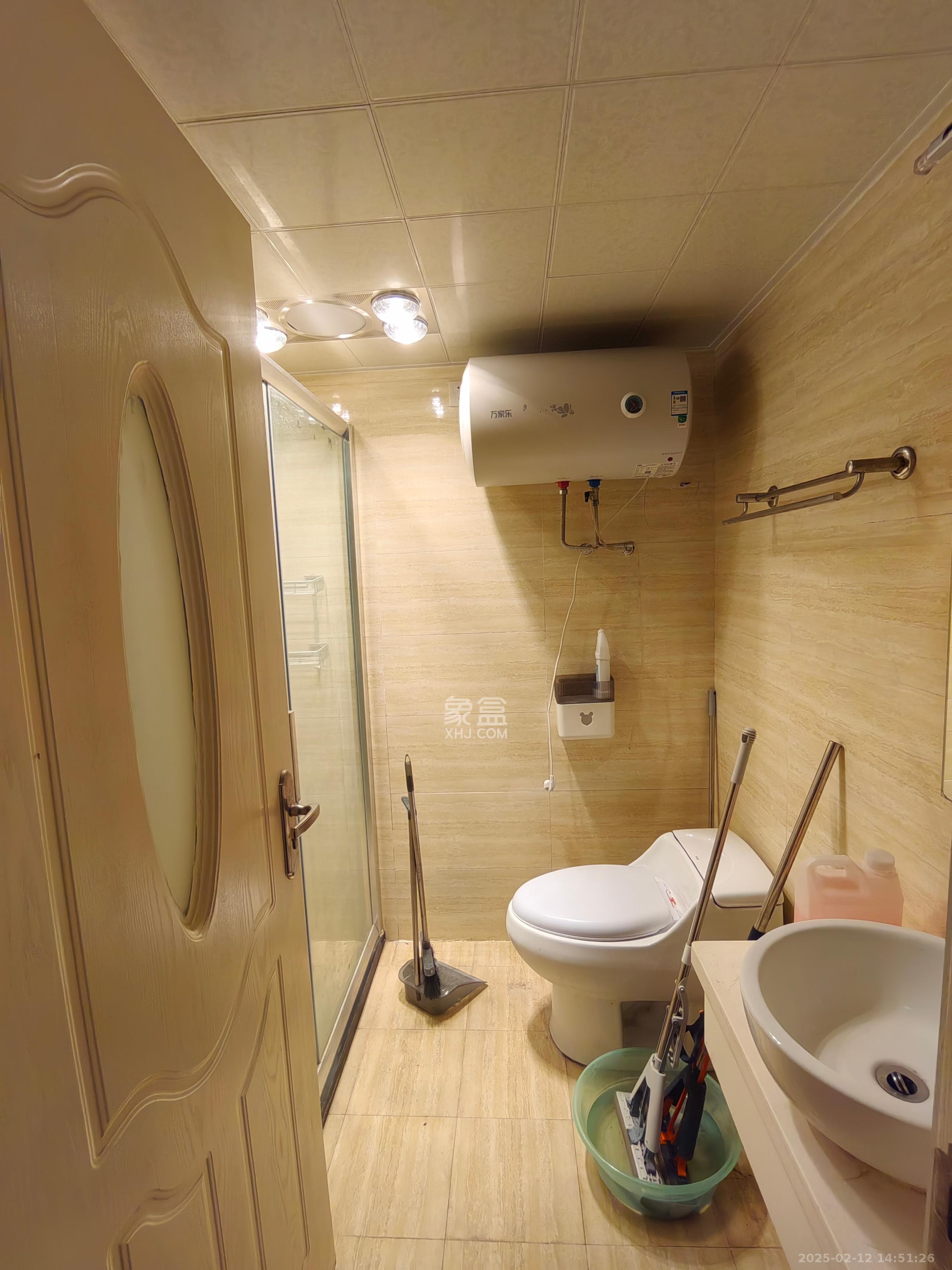 万芙锦城  1室1厅1卫    1800.0元/月 万芙锦城  1室1厅1卫    1800.0元/月室内图