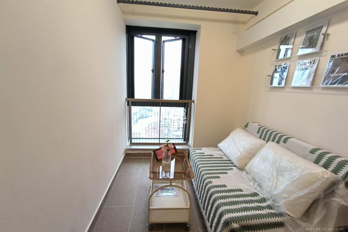 恒大华府  1室1厅1卫    1500.0元/月 恒大华府  1室1厅1卫    1500.0元/月室内图