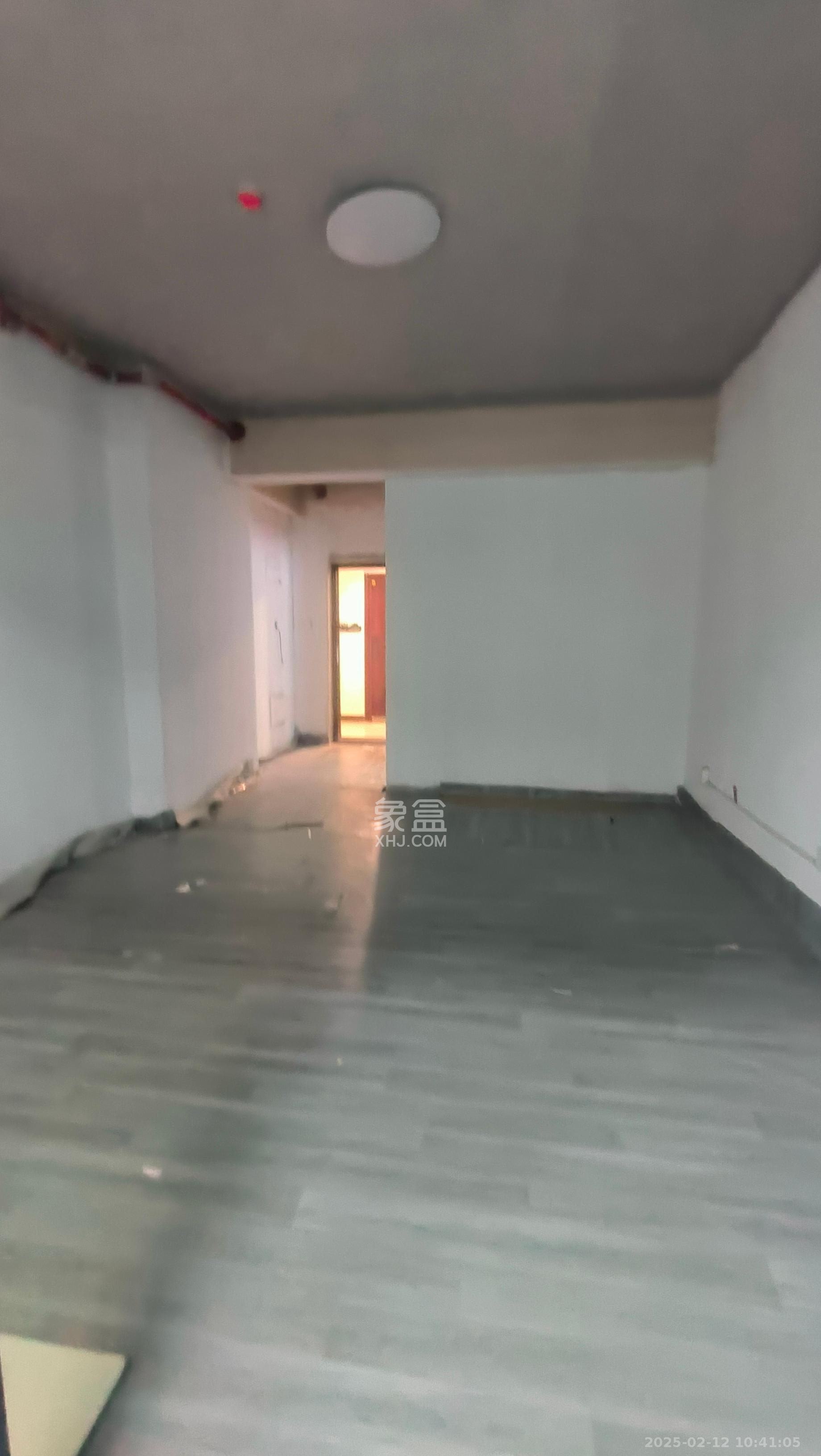 中建嘉和城  1室1厅1卫    1600.0元/月室内图