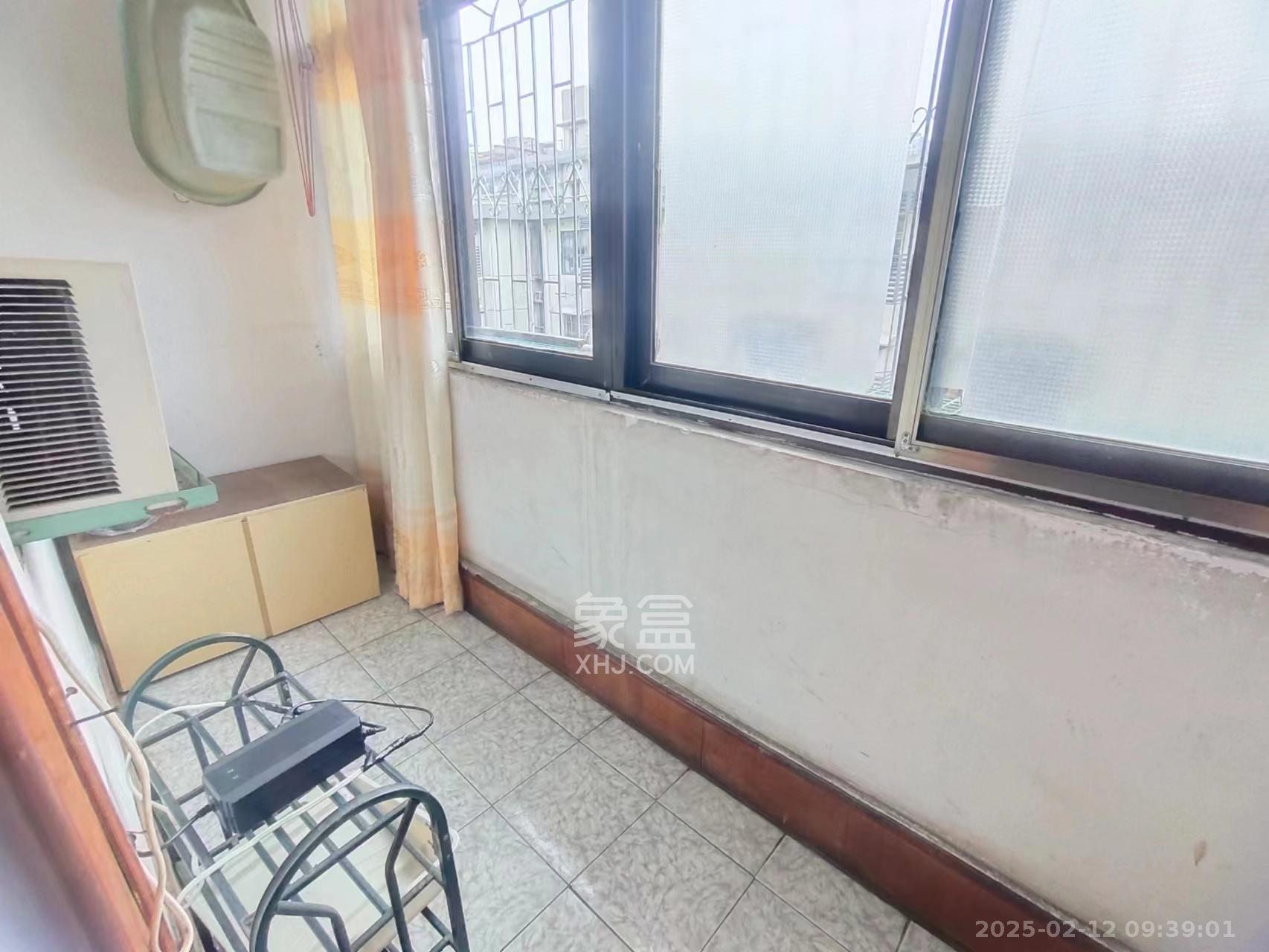 楚湘街一条巷散盘  2室1厅1卫    1900.0元/月室内图