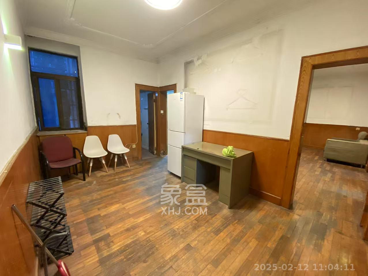 林业厅宿舍 3室2厅1卫 1600.0元/月 林业厅宿舍 3室2厅1卫 1600.0元/月室内图