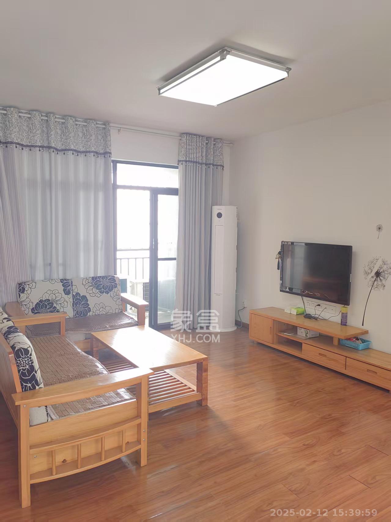 高林仕家  3室2厅1卫   1700.00元/月室内图1