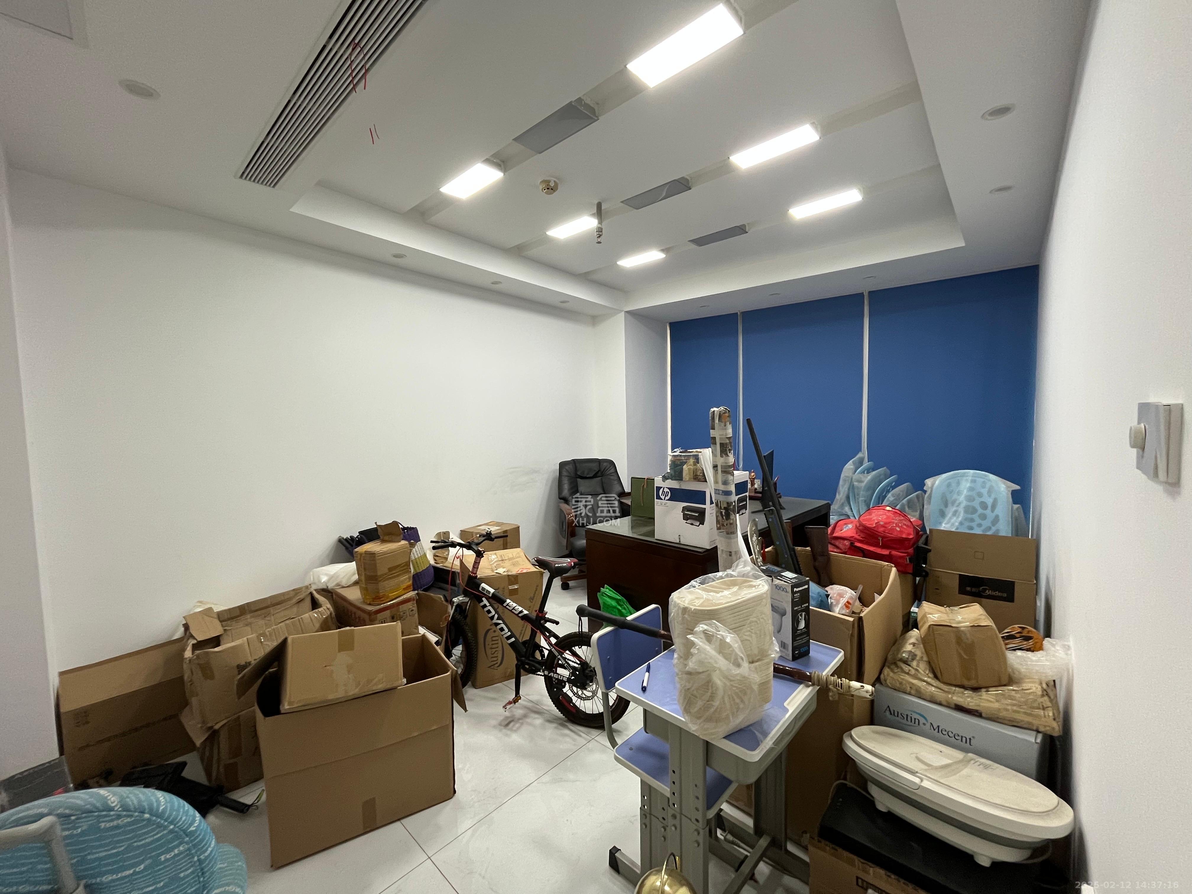 新世纪大厦 2室2厅2卫 3500.0元/月 新世纪大厦 2室2厅2卫 3500.0元/月室内图