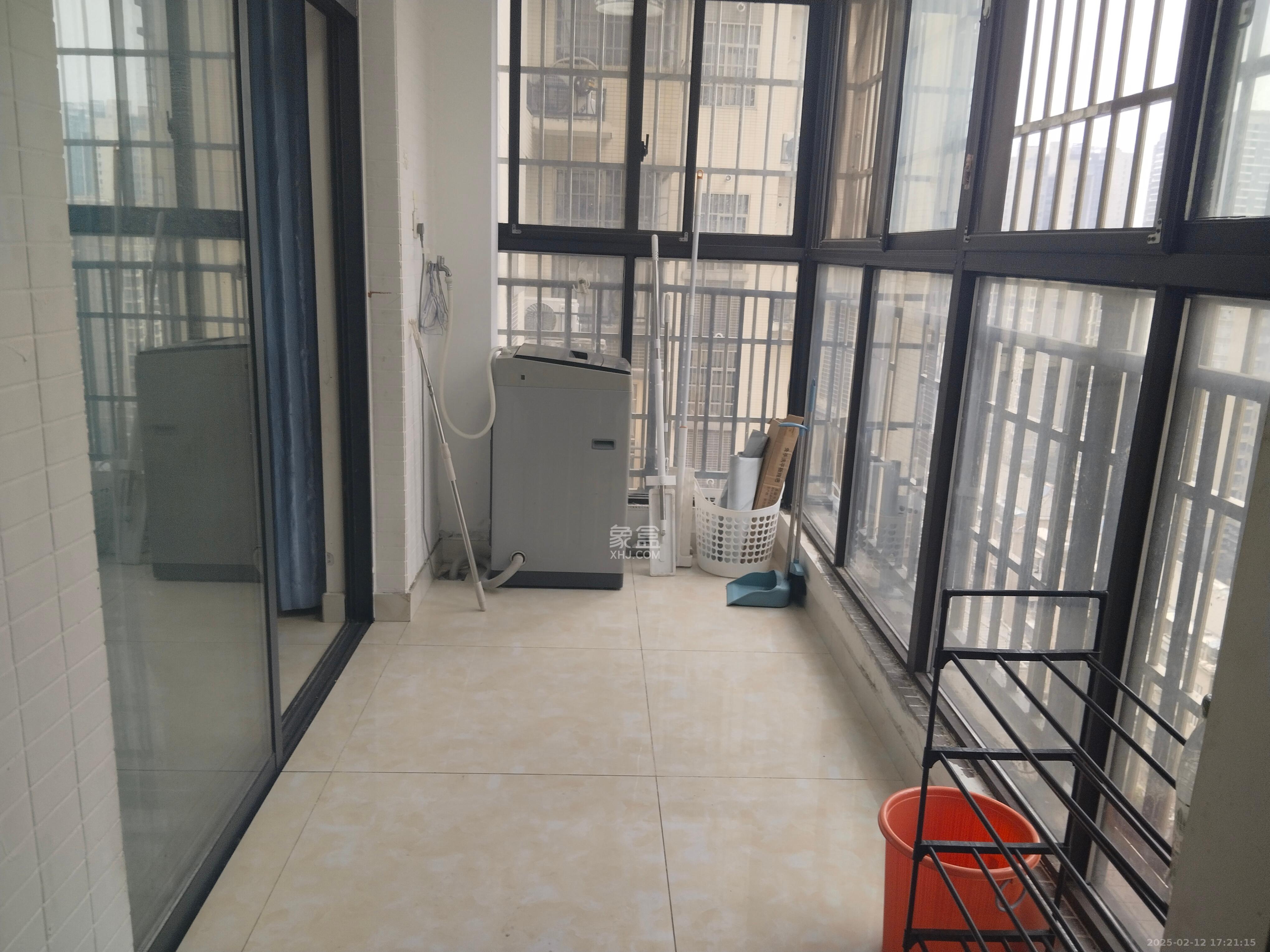 景塘家园  3室1厅1卫   2100.00元/月室内图