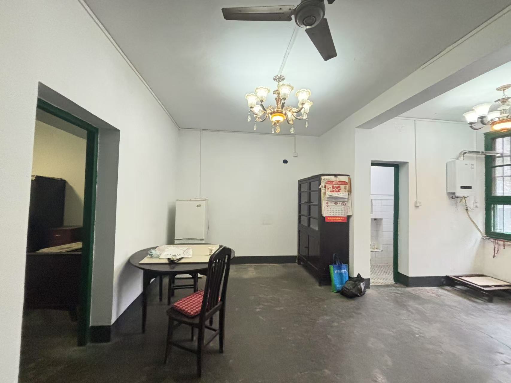 建设小区(建设新村) 2室2厅1卫 600.0元/月 建设小区(建设新村) 2室2厅1卫 600.0元/月室内图