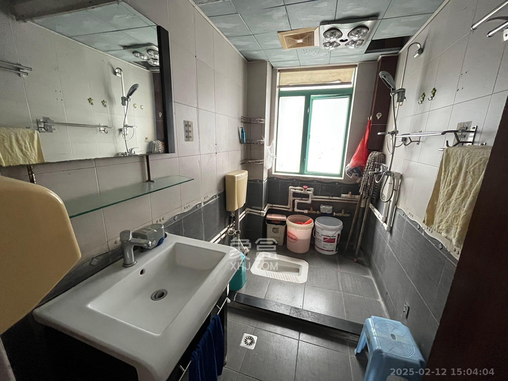 美林景园 4室2厅2卫 2700.0元/月 美林景园 4室2厅2卫 2700.0元/月室内图