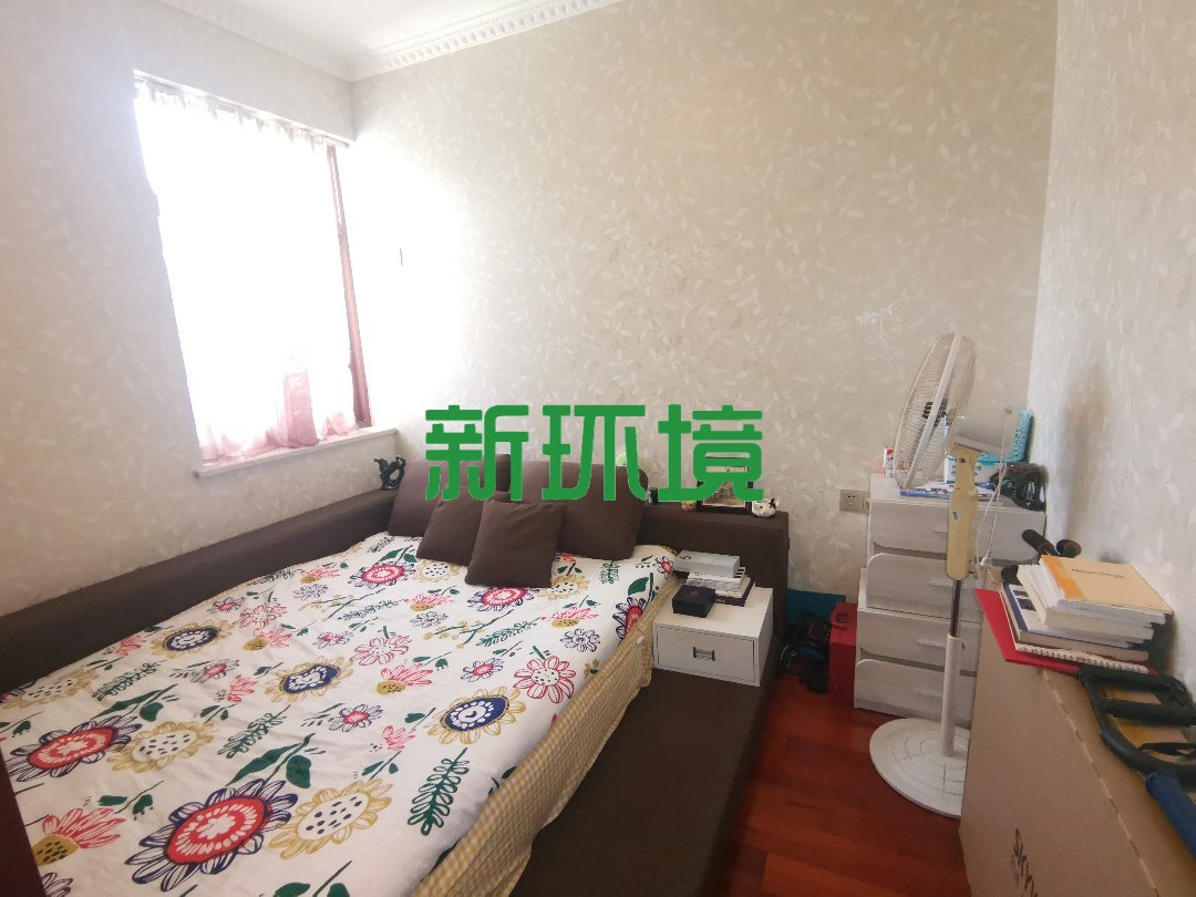 森怡佳苑  3室2厅1卫   54.80万客厅