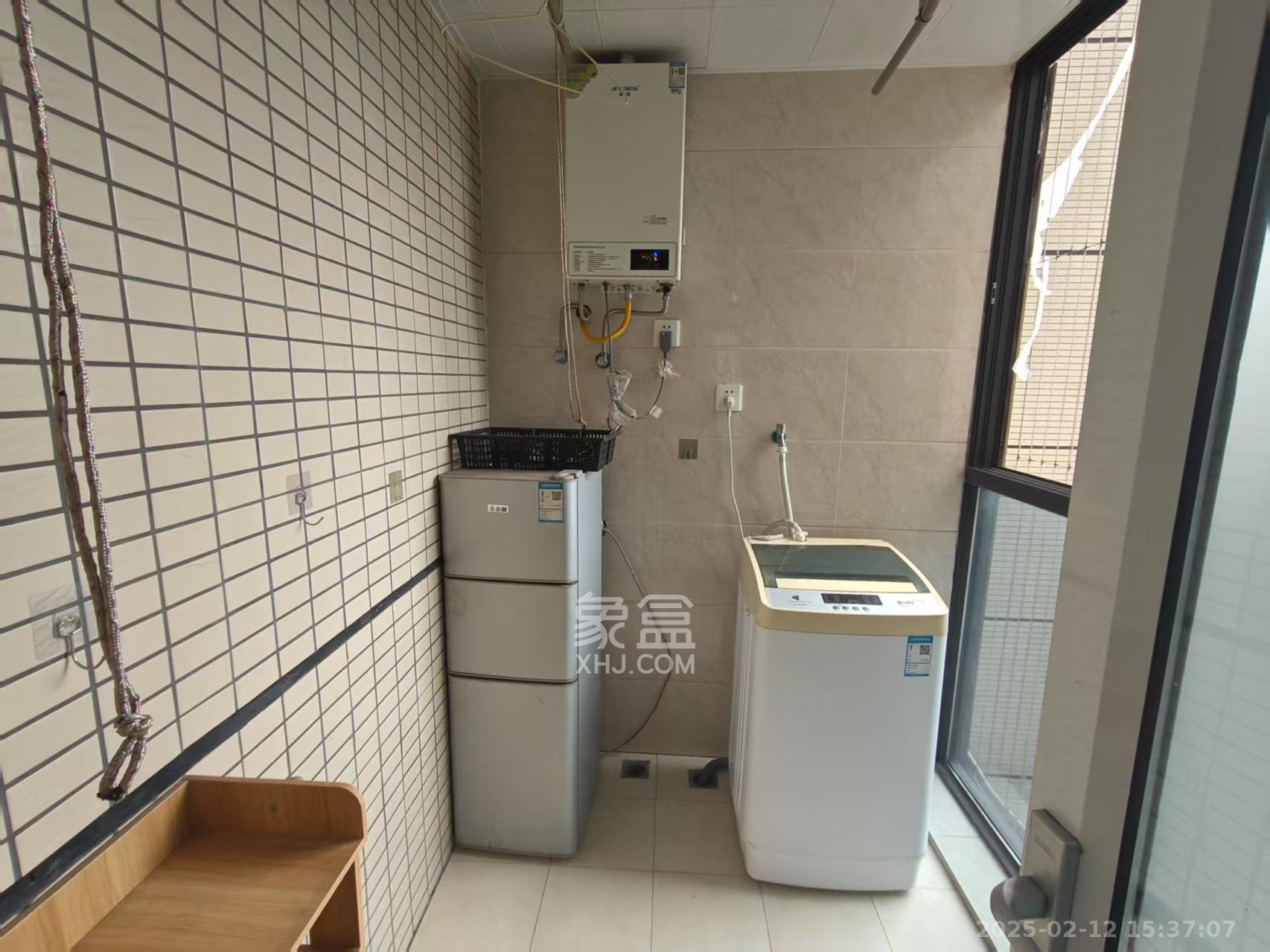 乾源国际 3室2厅1卫 2000.0元/月 乾源国际 3室2厅1卫 2000.0元/月室内图