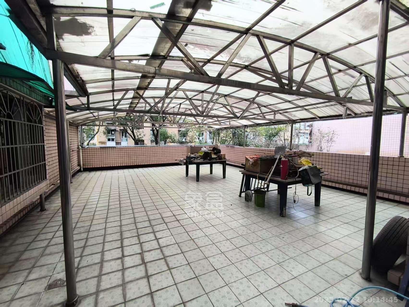 建湘新村  4室2厅2卫   3800.00元/月室内图