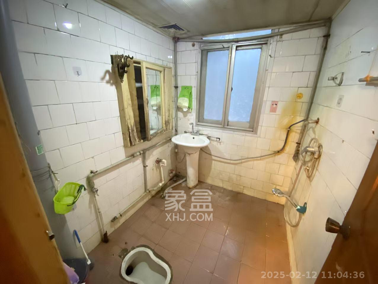 林业厅宿舍 3室2厅1卫 1600.0元/月 林业厅宿舍 3室2厅1卫 1600.0元/月室内图