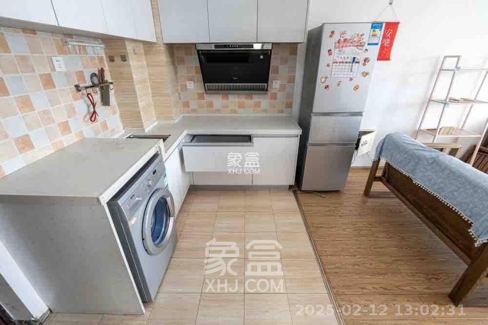 融科东南海 1室1厅1卫 1800.0元/月 融科东南海 1室1厅1卫 1800.0元/月室内图