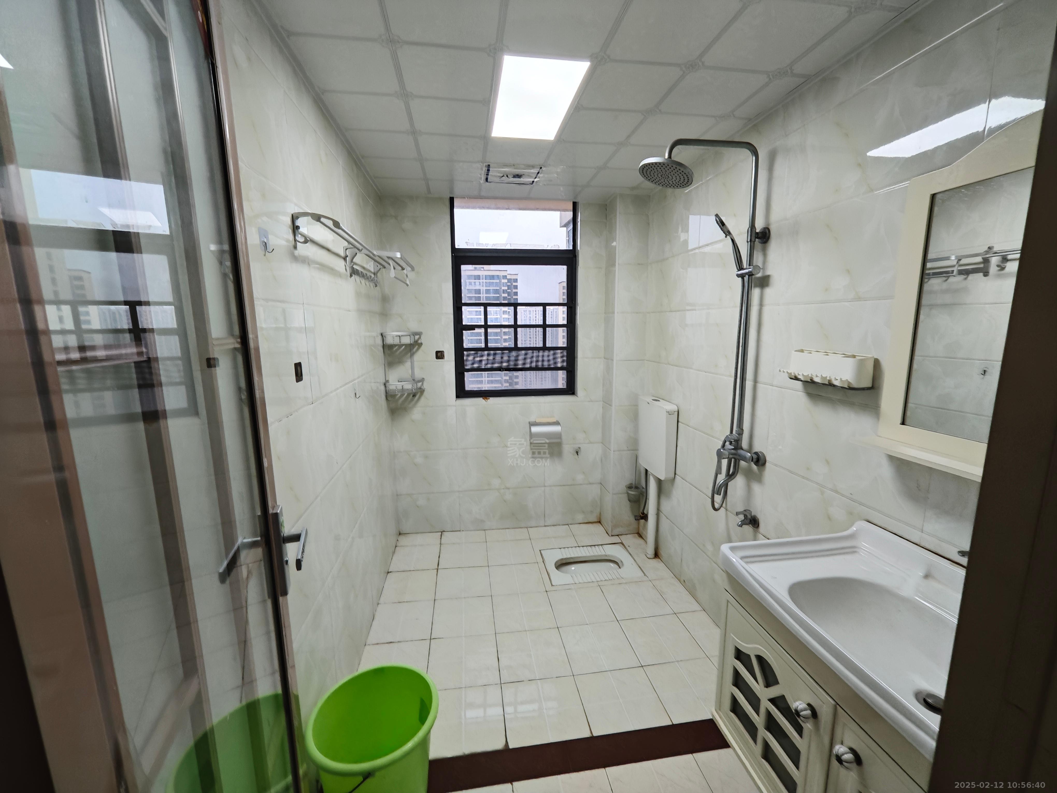 桂花城 3室2厅1卫 1700.0元/月 桂花城 3室2厅1卫 1700.0元/月室内图