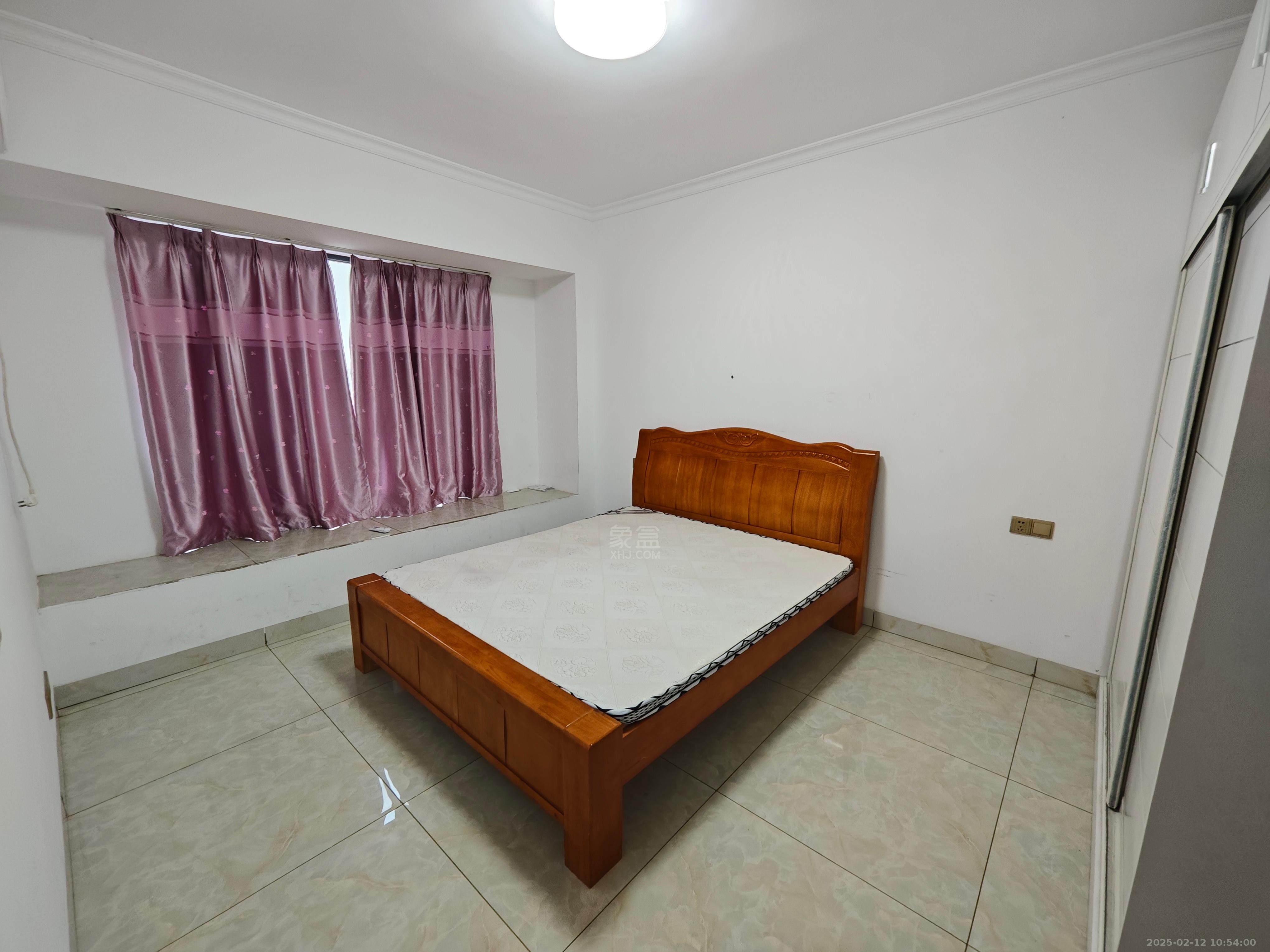 桂花城 3室2厅1卫 1700.0元/月 桂花城 3室2厅1卫 1700.0元/月室内图