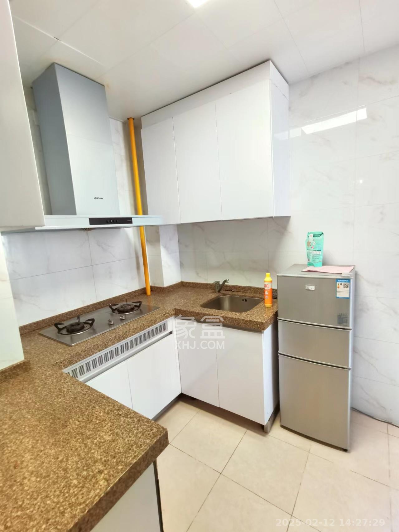 恒大江湾 2室1厅1卫 1700.0元/月 恒大江湾 2室1厅1卫 1700.0元/月室内图