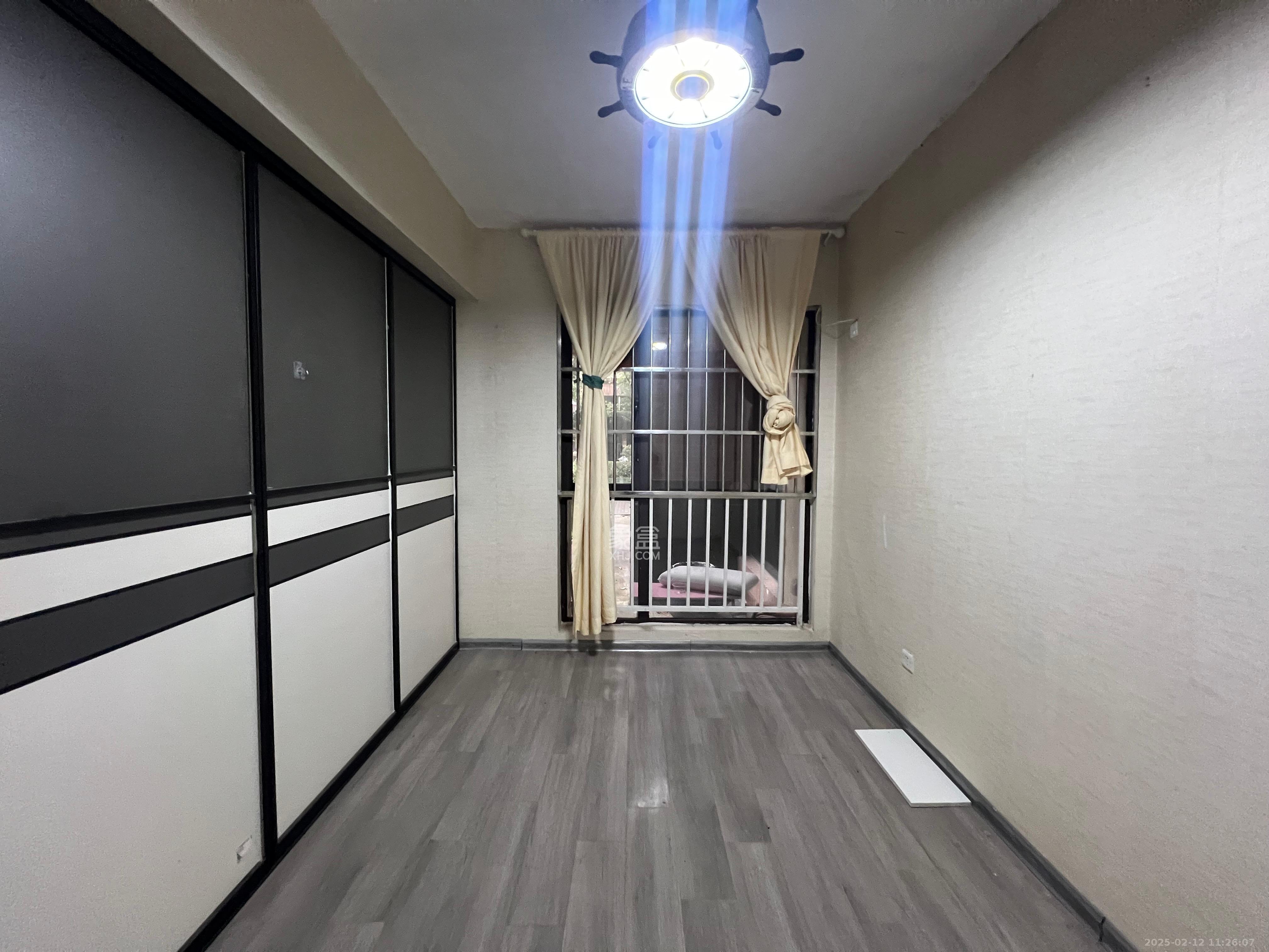 保利麓谷林语F区  4室2厅1卫   2900.00元/月室内图