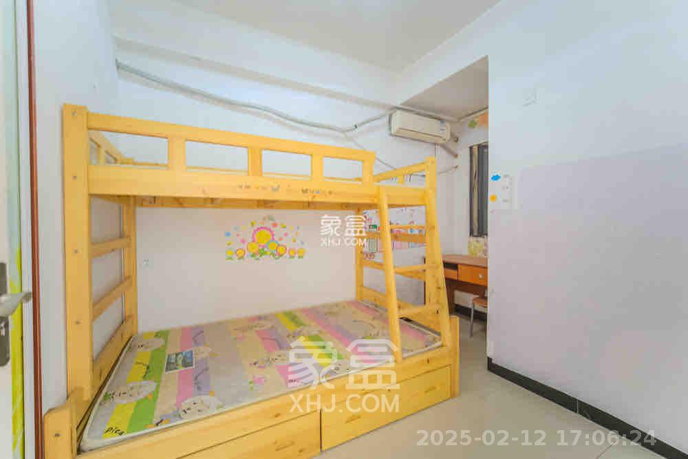 盛地尊域 2室1厅1卫 1400.0元/月 盛地尊域 2室1厅1卫 1400.0元/月室内图