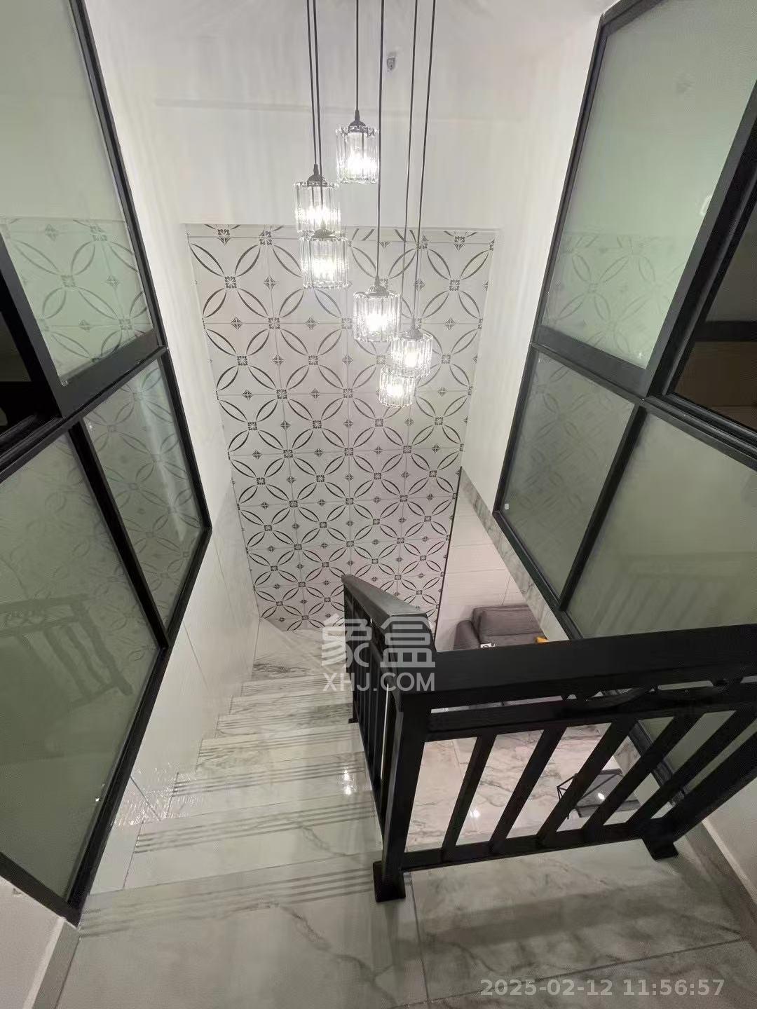 荣盛花语书苑 2室1厅1卫 2600.0元/月 荣盛花语书苑 2室1厅1卫 2600.0元/月室内图