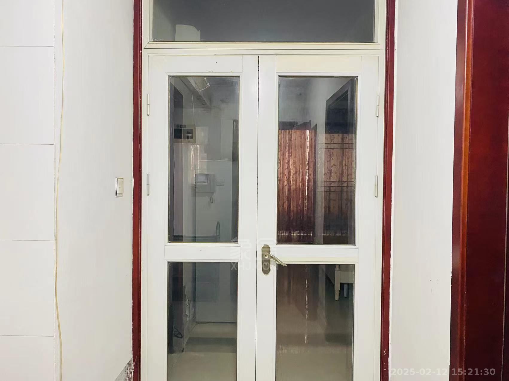 水岸春天 1室1厅1卫 1500.0元/月 水岸春天 1室1厅1卫 1500.0元/月室内图