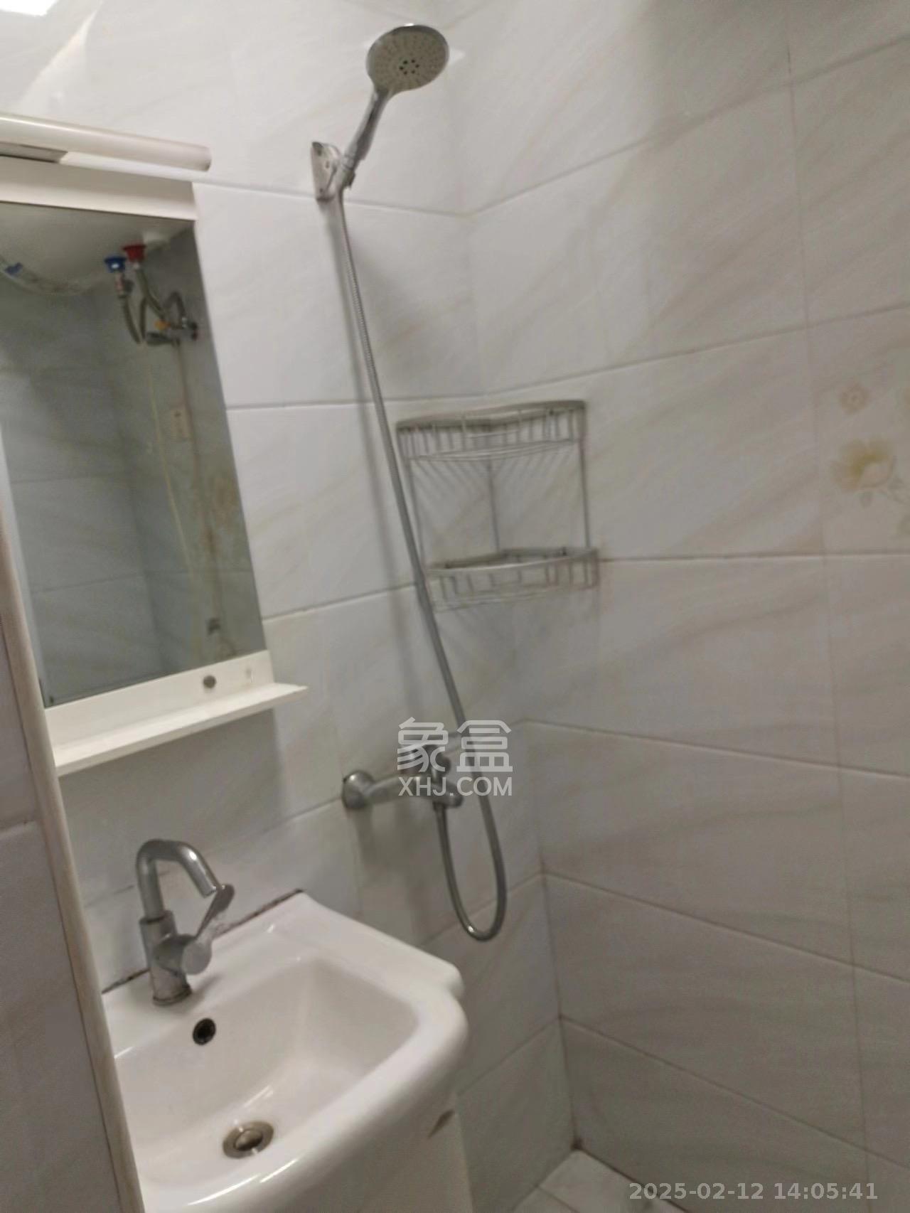 叠彩兰亭  1室1厅1卫   1200.00元/月室内图
