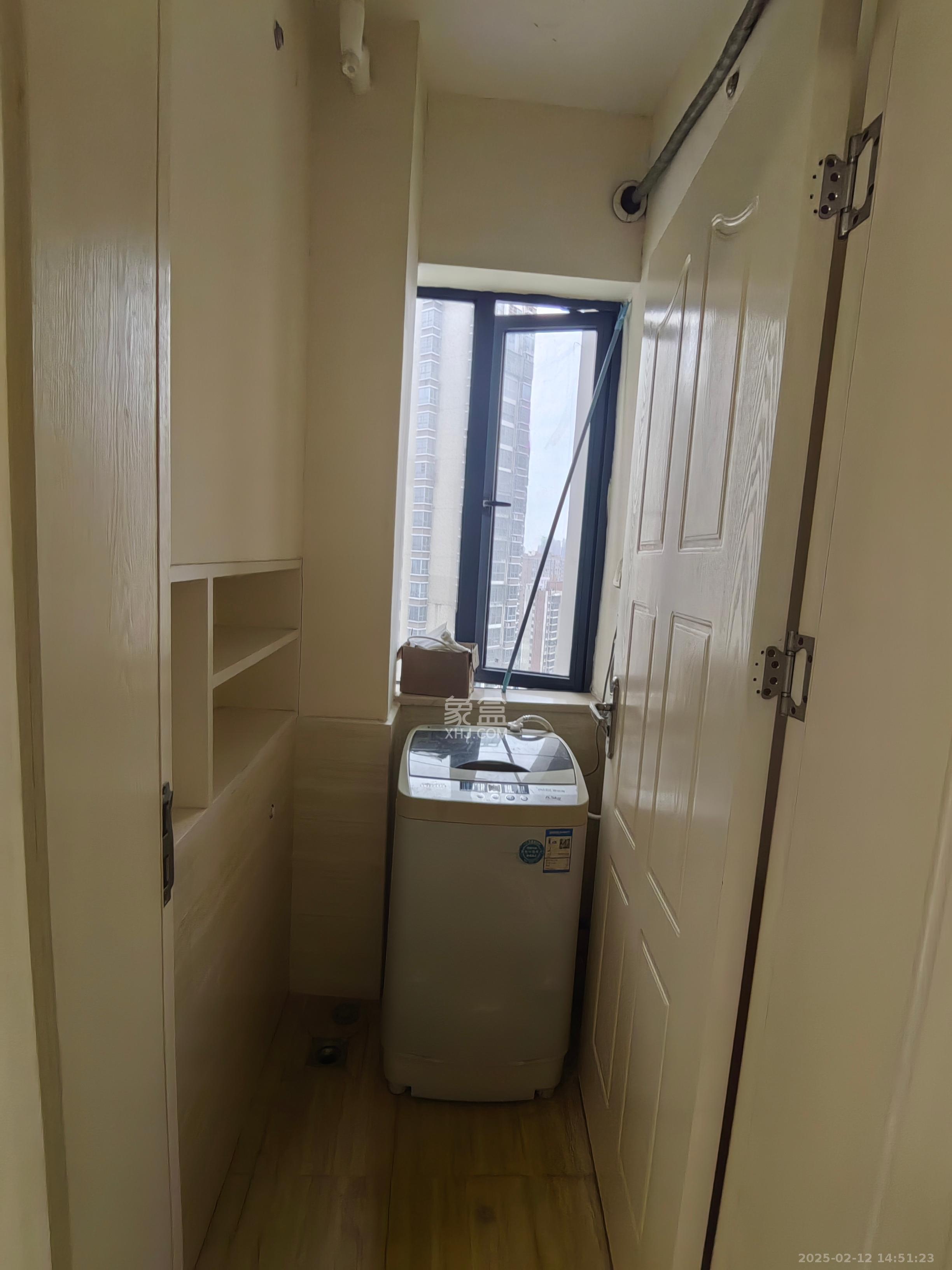 万芙锦城  1室1厅1卫    1800.0元/月 万芙锦城  1室1厅1卫    1800.0元/月室内图