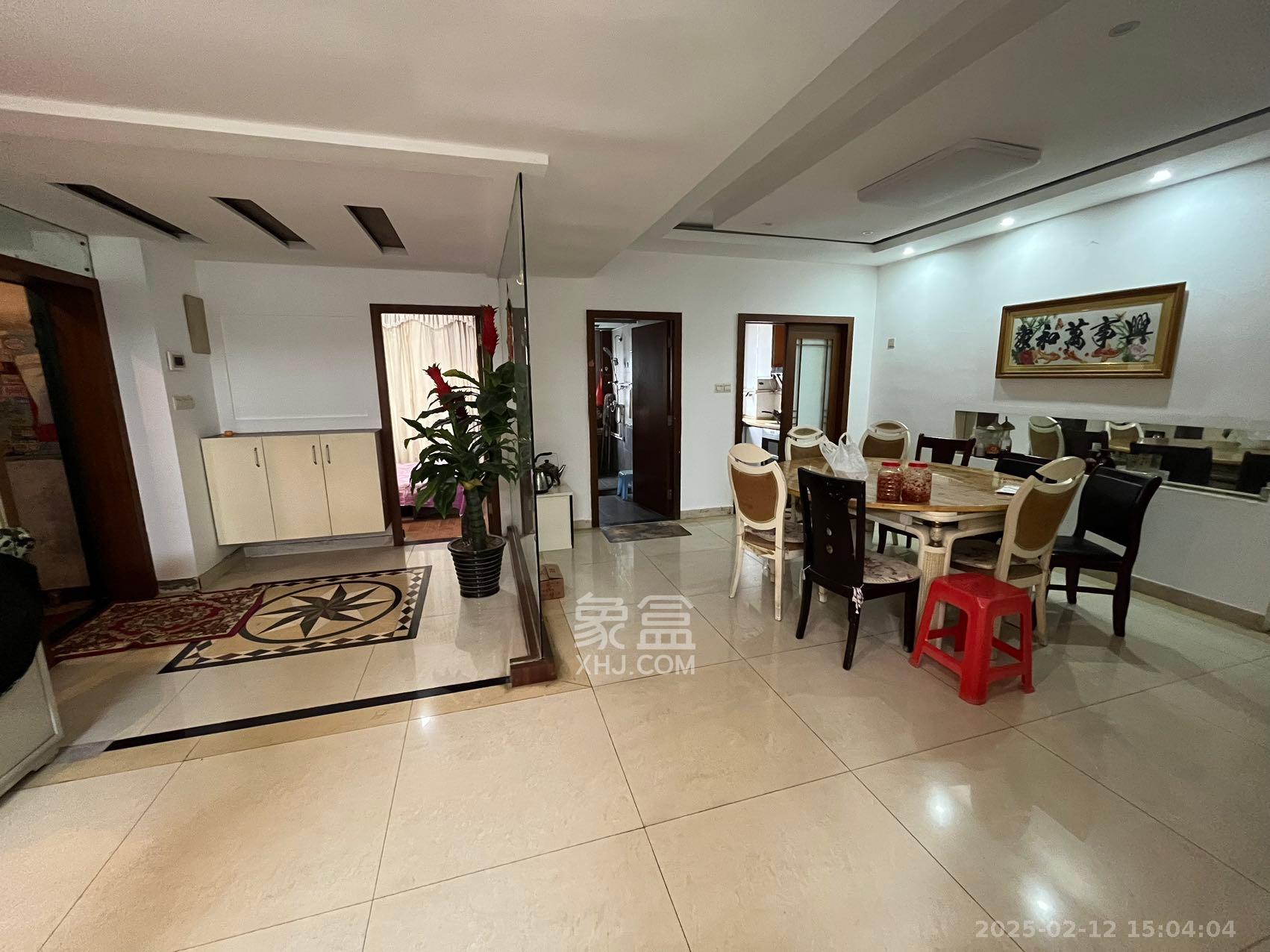 美林景园 4室2厅2卫 2700.0元/月 美林景园 4室2厅2卫 2700.0元/月室内图