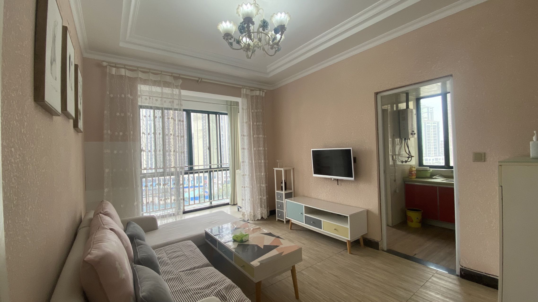 桃花里  1室1厅1卫    1300.0元/月 桃花里  1室1厅1卫    1300.0元/月室内图