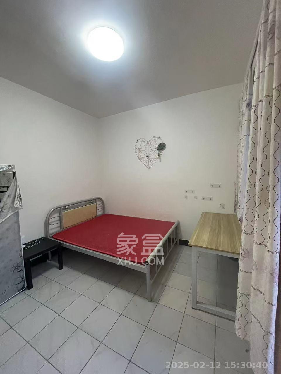 向韶村 2室1厅1卫 1900.0元/月 向韶村 2室1厅1卫 1900.0元/月室内图