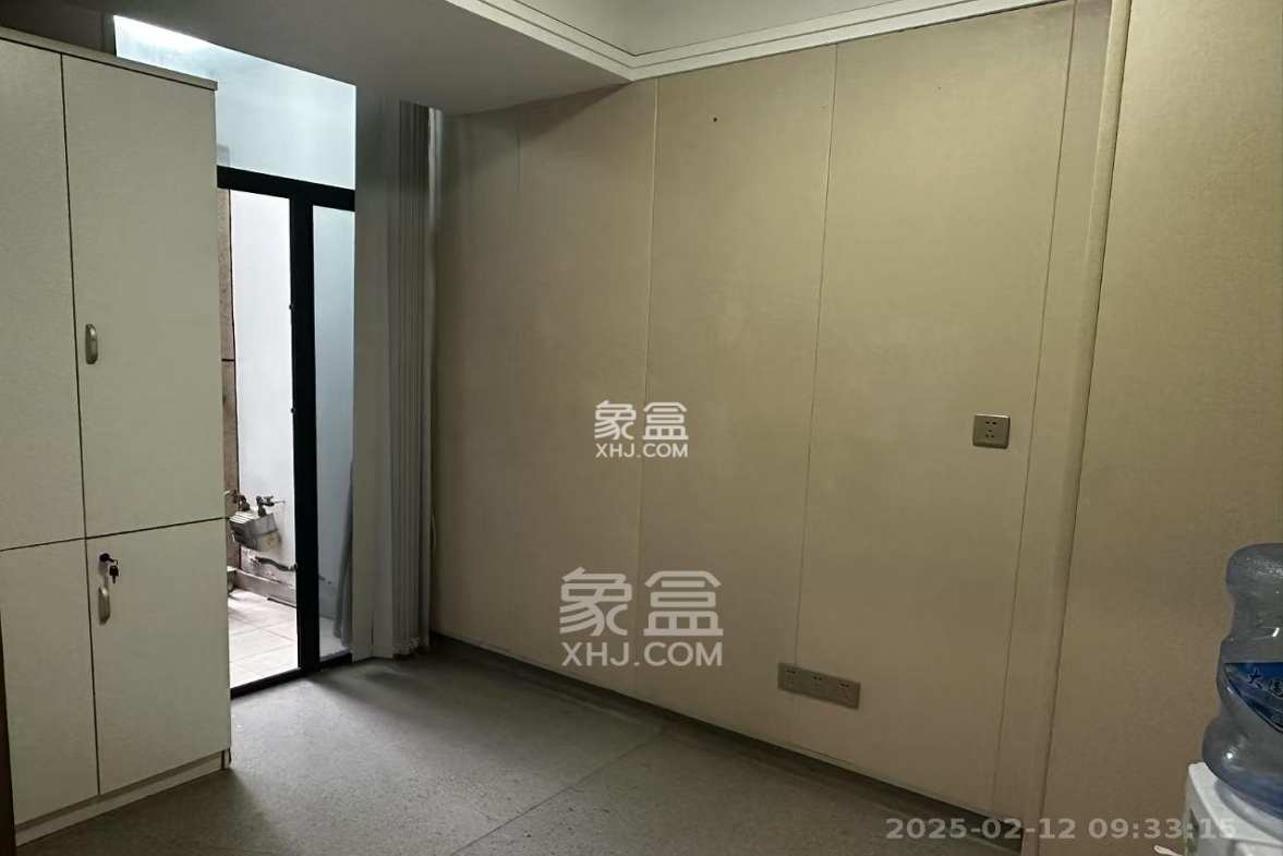 德思勤城市广场(宝格丽公寓)  3室2厅1卫    3800.0元/月 德思勤城市广场(宝格丽公寓)  3室2厅1卫    3800.0元/月室内图