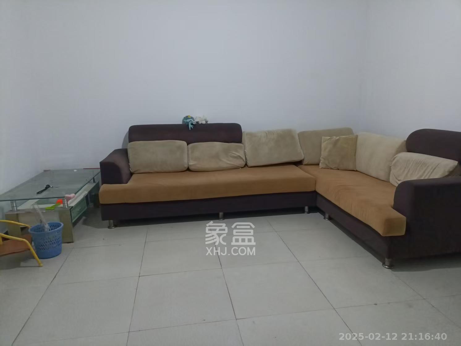 中南汽车世界 2室1厅1卫 1100.0元/月 中南汽车世界 2室1厅1卫 1100.0元/月室内图