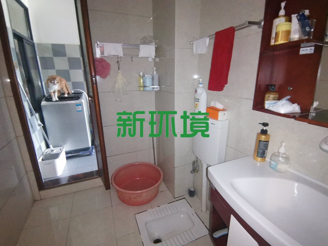 森怡佳苑  3室2厅1卫   54.80万客厅