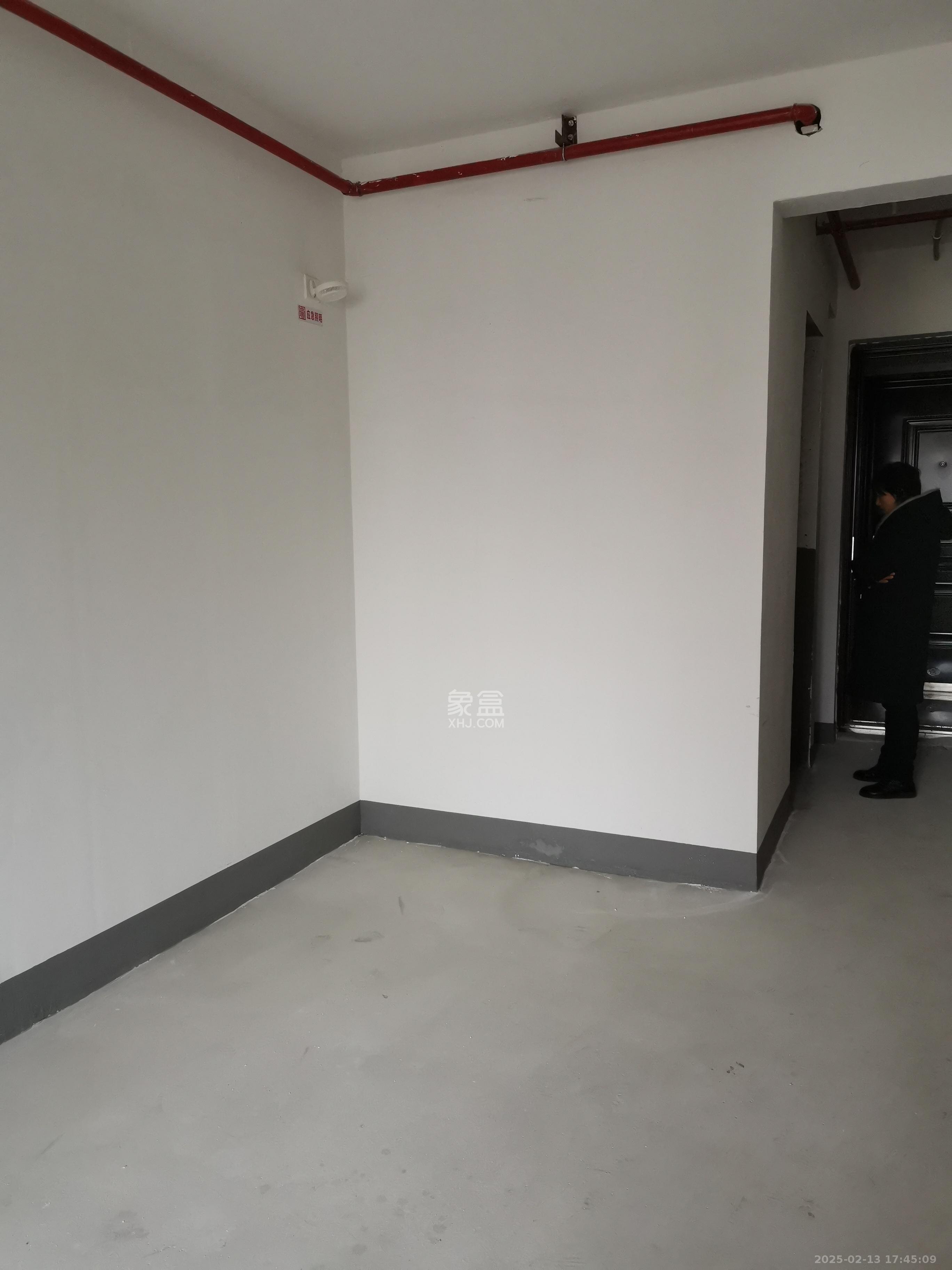 中海珑悦府  1室0厅0卫   1400.00元/月