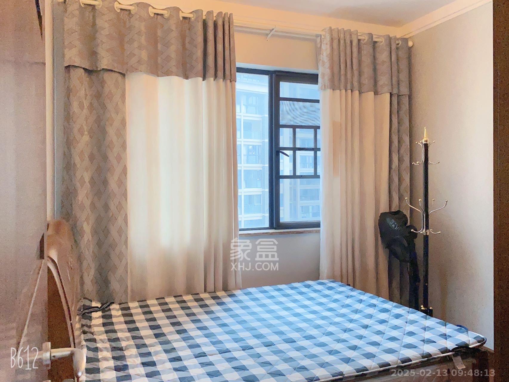 中建梅溪湖中心  4室2厅2卫   4500.00元/月室内图