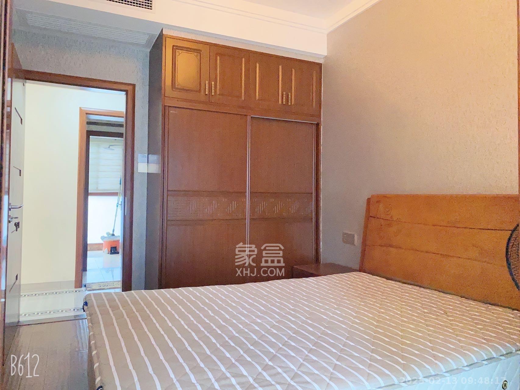 中建梅溪湖中心  4室2厅2卫   4500.00元/月室内图